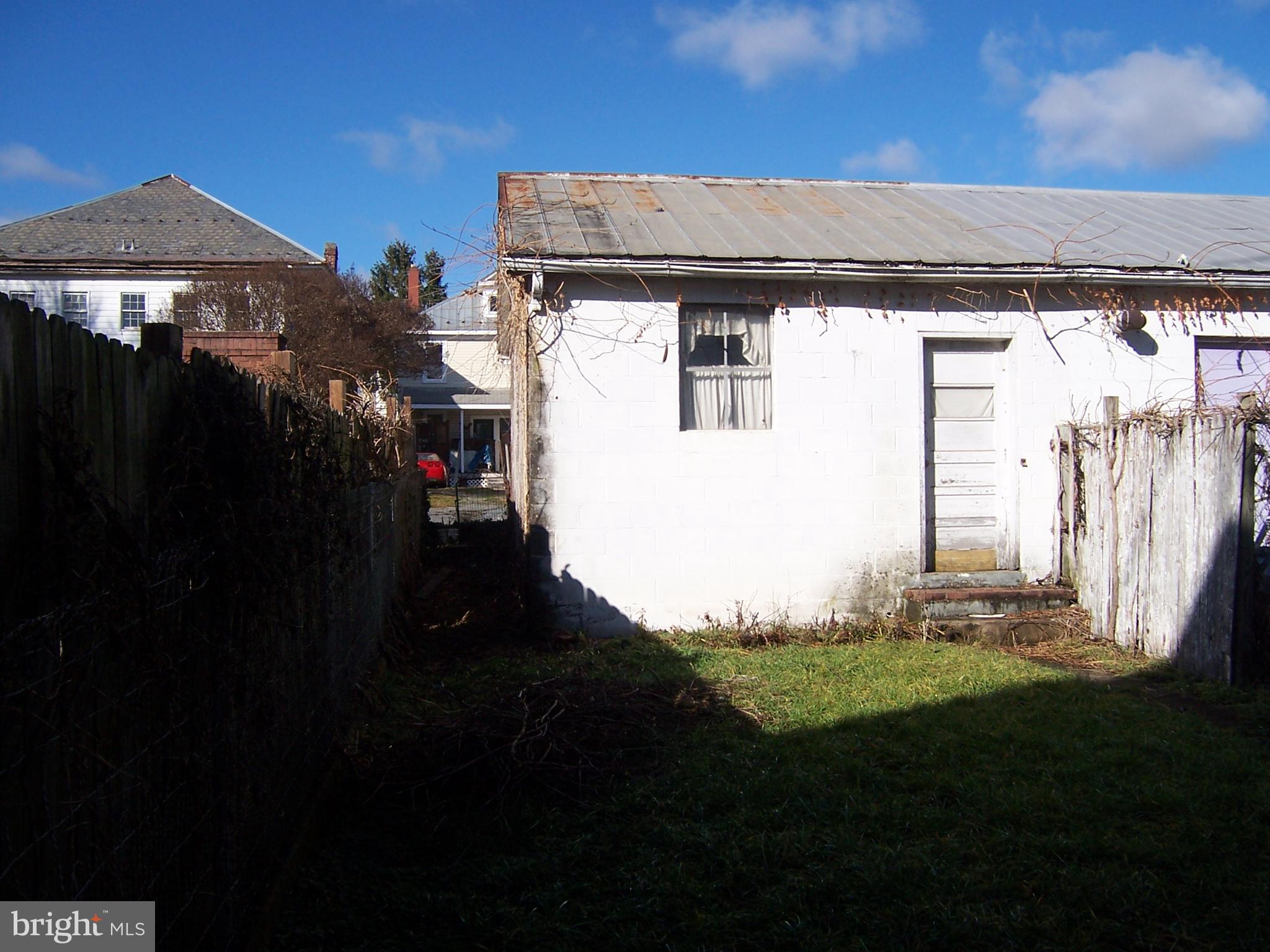 MARTINSBURG CITY - Residential