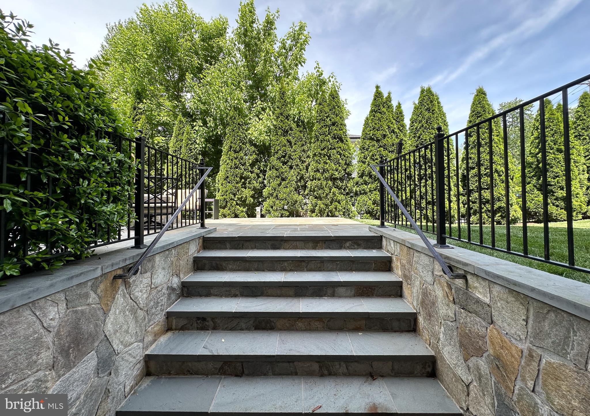 CHESTERBROOK GARDENS - Residential