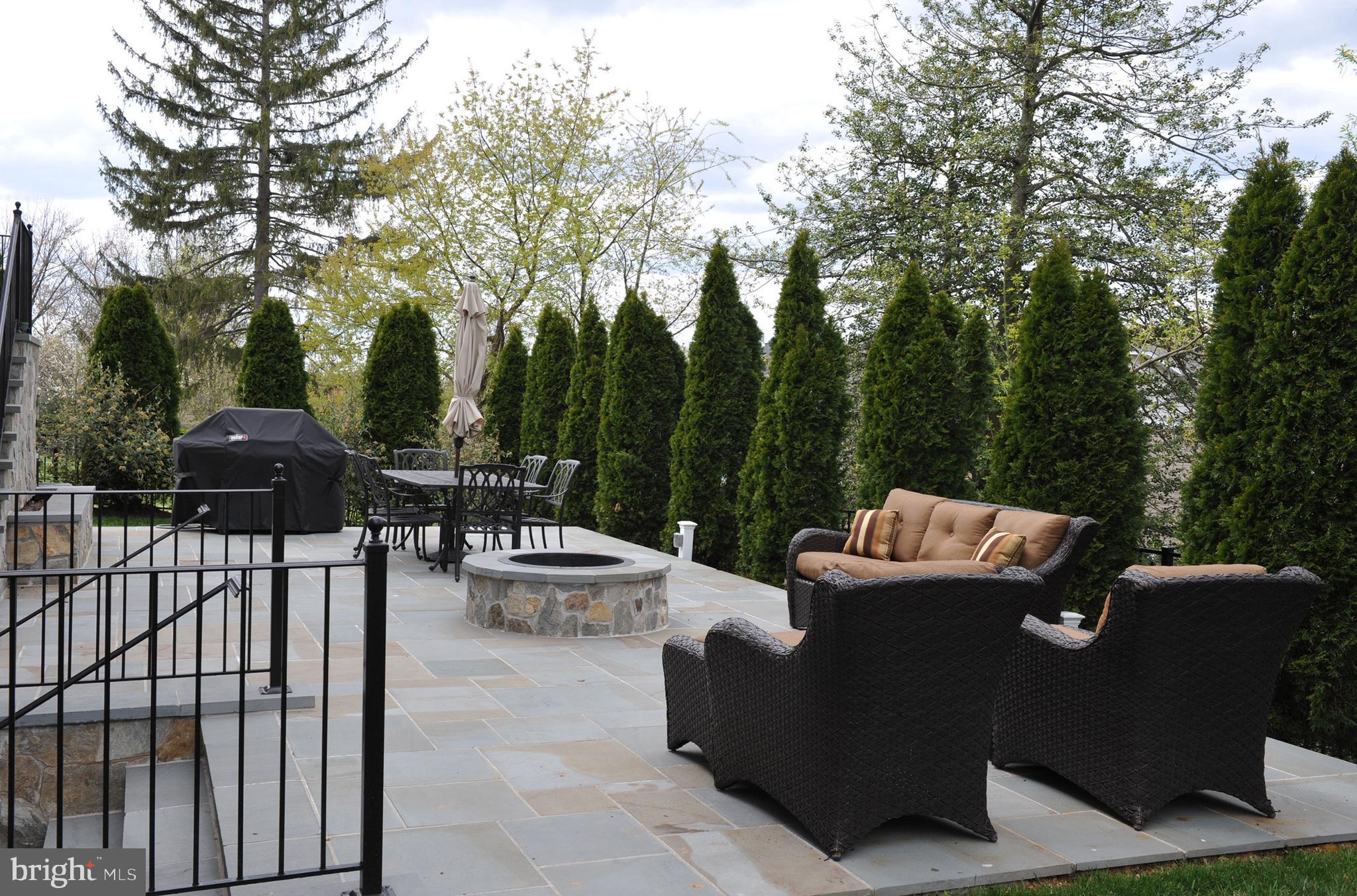 CHESTERBROOK GARDENS - Residential