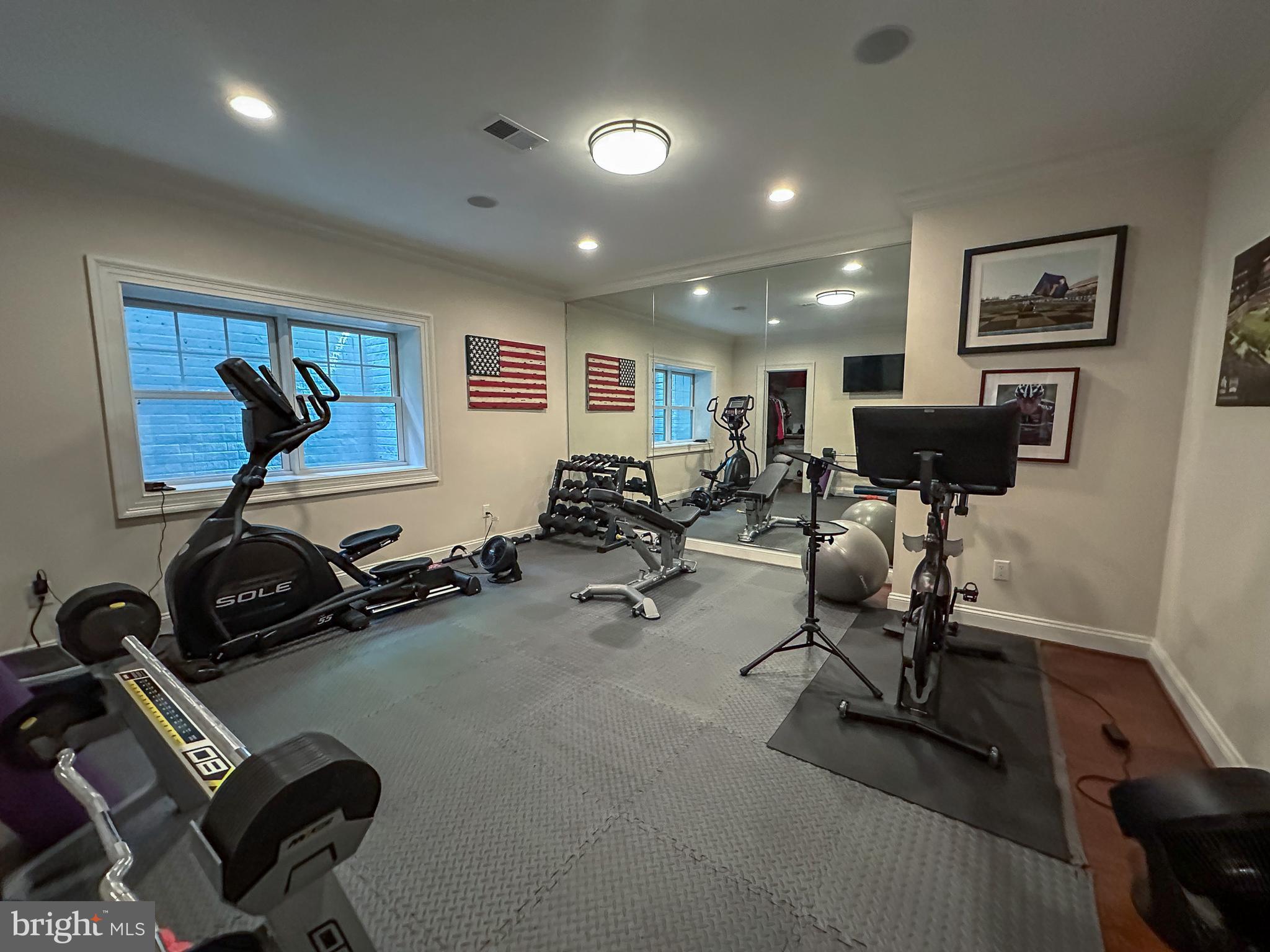 CHESTERBROOK GARDENS - Residential