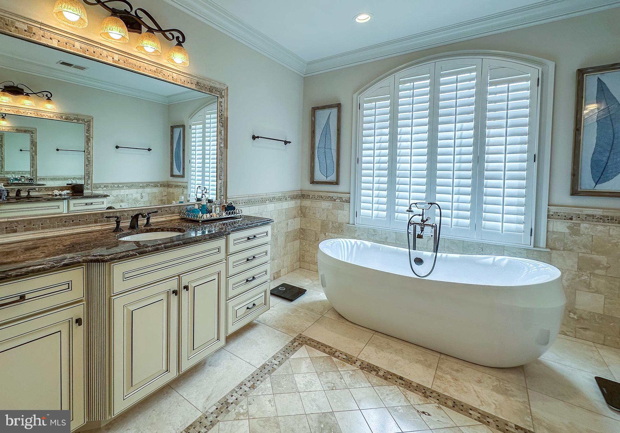 CHESTERBROOK GARDENS - Residential