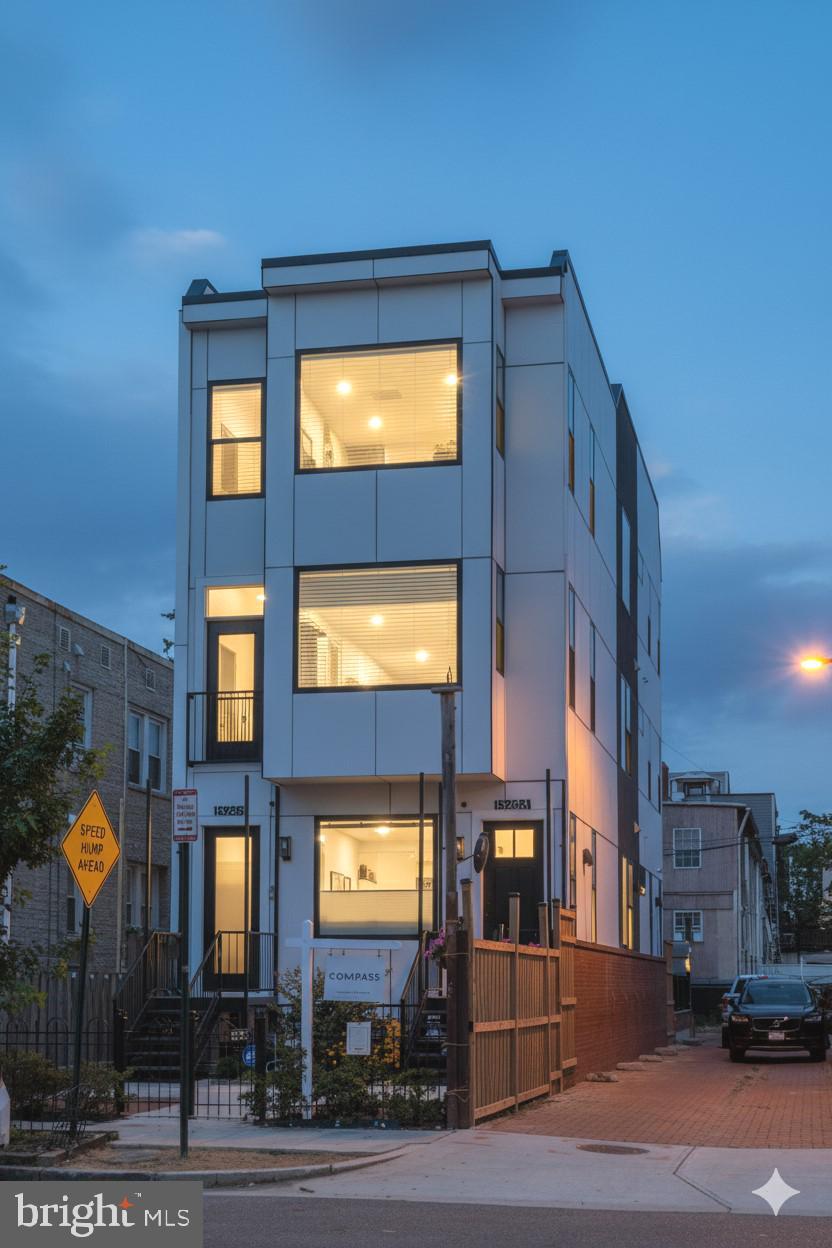 1528 OATES STREET NE 1