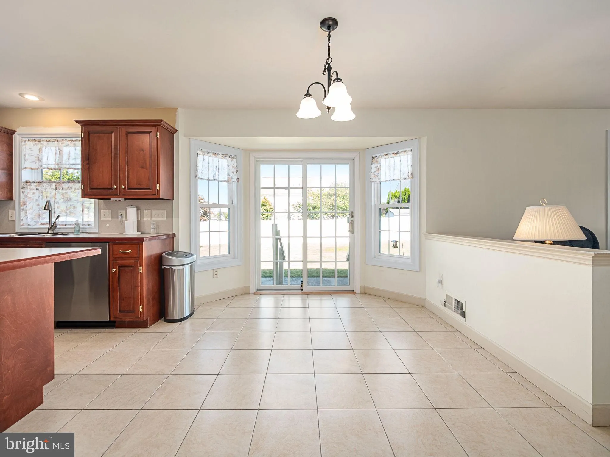 Blandon, Pennsylvania 19510, United States, 4 Bedrooms Bedrooms, ,3 BathroomsBathrooms,Residential,Pending,214512