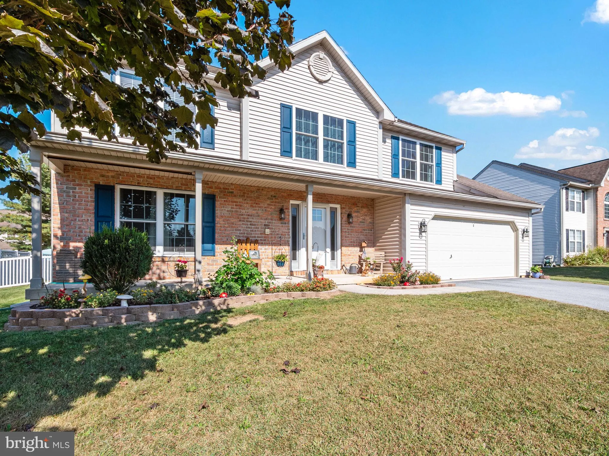 Blandon, Pennsylvania 19510, United States, 4 Bedrooms Bedrooms, ,3 BathroomsBathrooms,Residential,Pending,214512