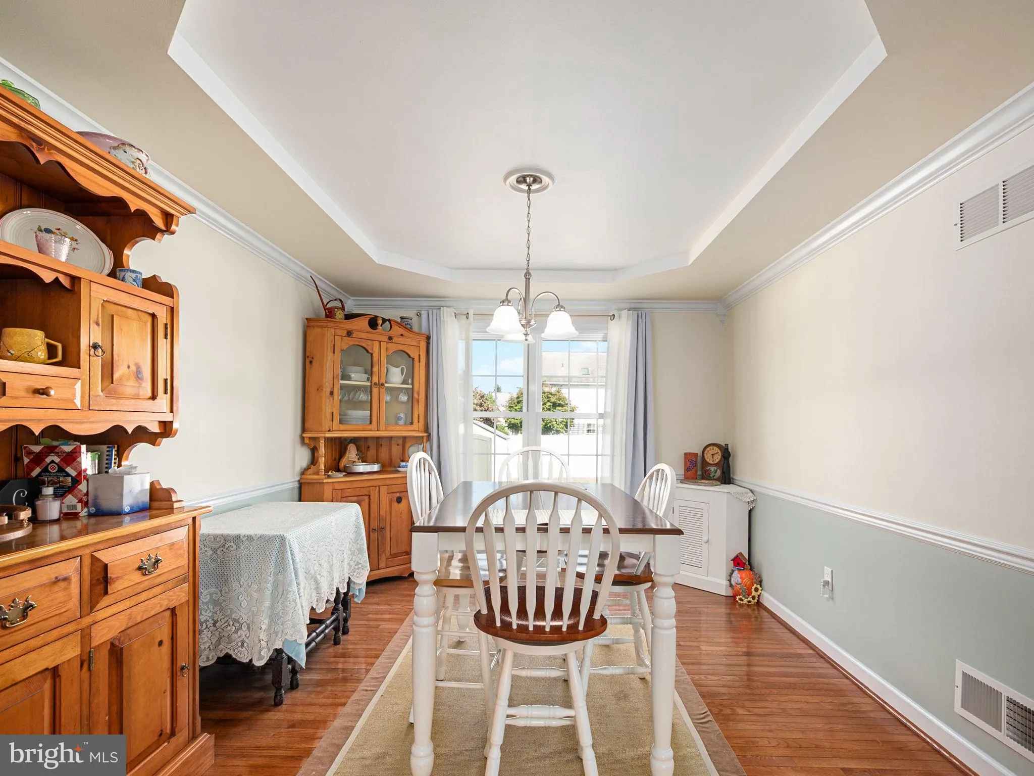 Blandon, Pennsylvania 19510, United States, 4 Bedrooms Bedrooms, ,3 BathroomsBathrooms,Residential,Pending,214512