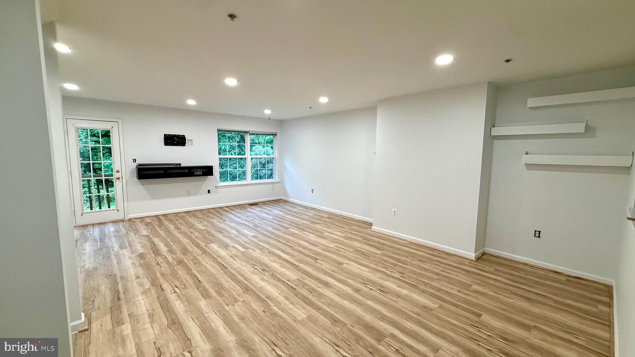 394 CAMBRIDGE PLACE