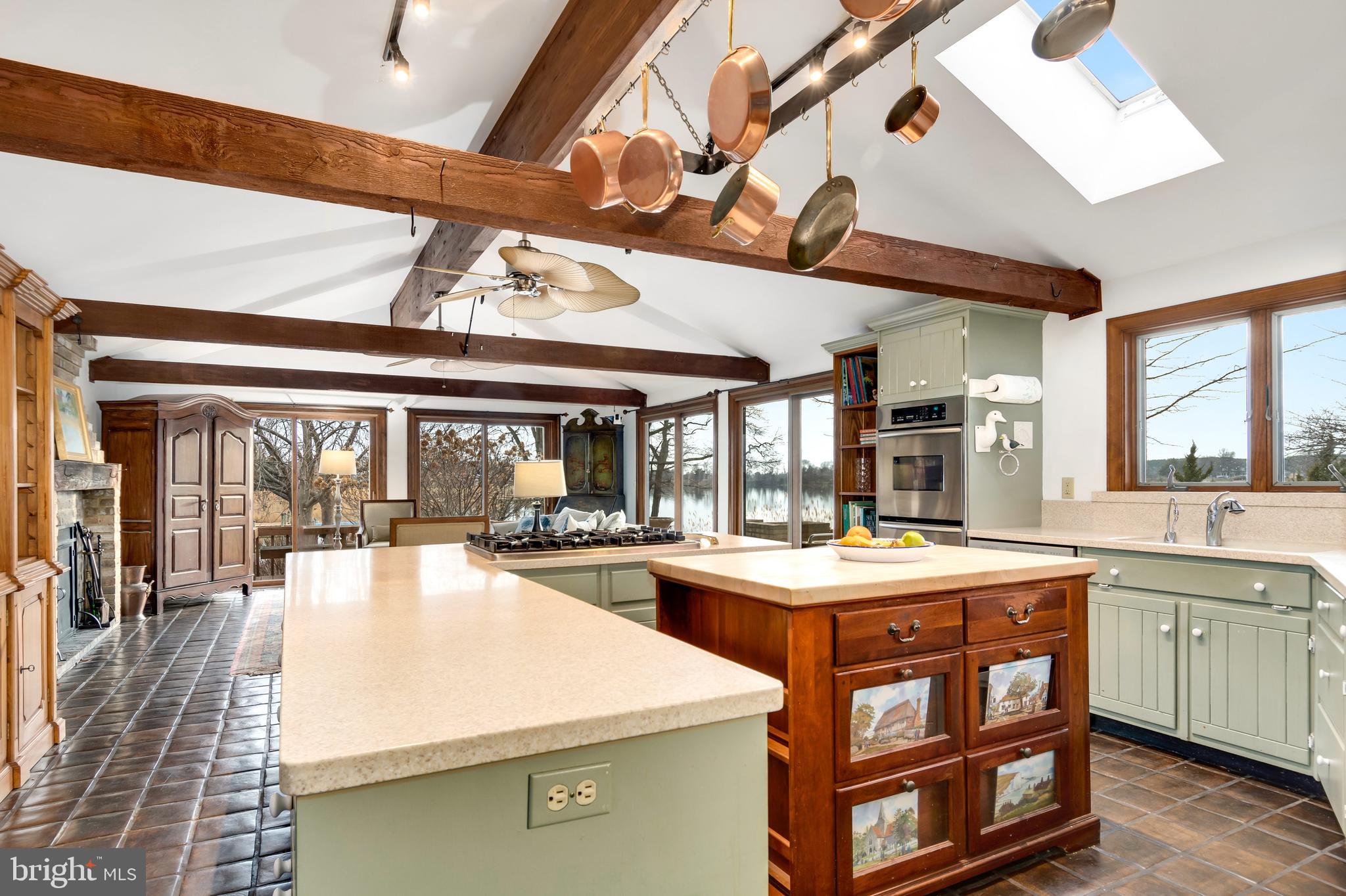 COVE CREEK CLUB - Residential