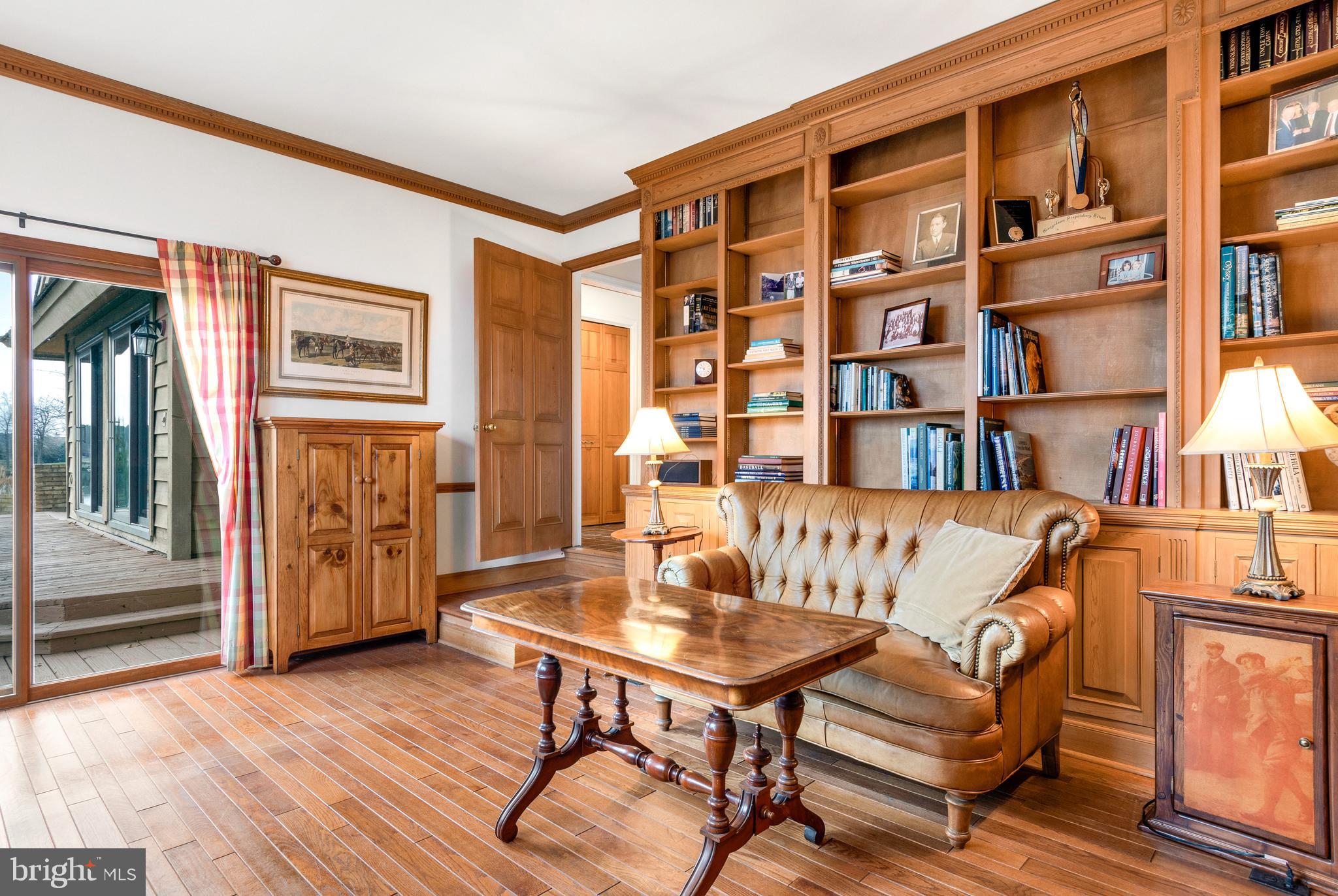 COVE CREEK CLUB - Residential