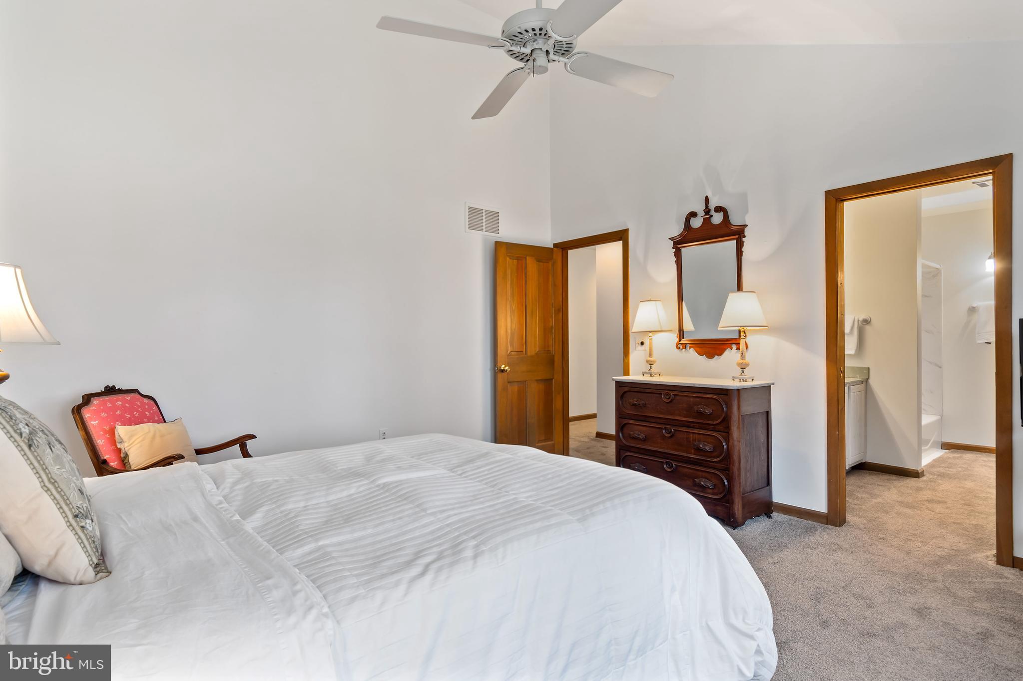 COVE CREEK CLUB - Residential