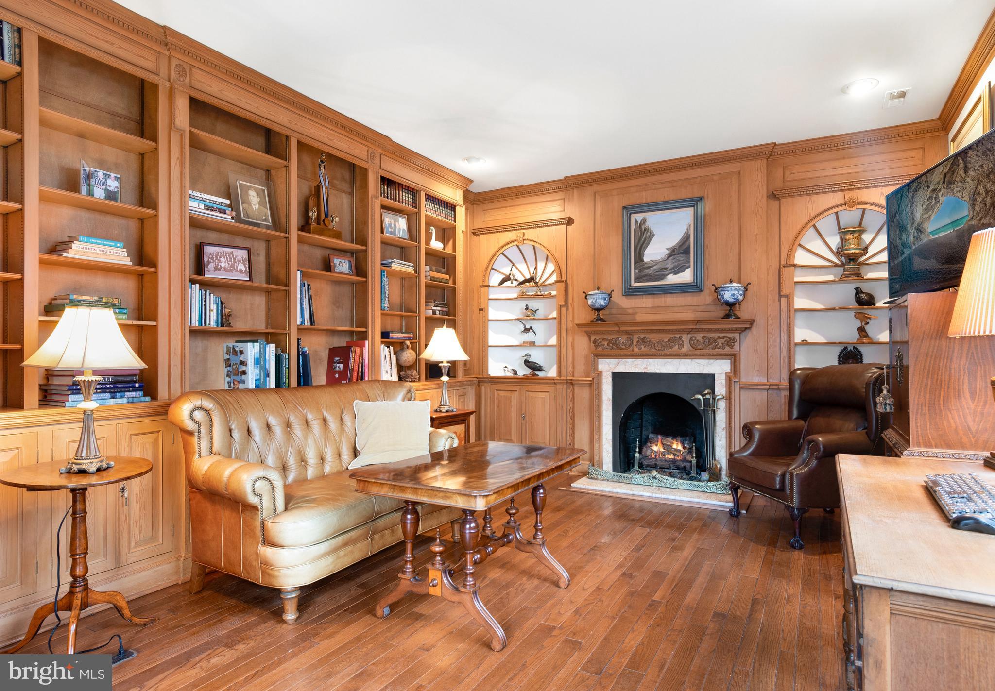 COVE CREEK CLUB - Residential