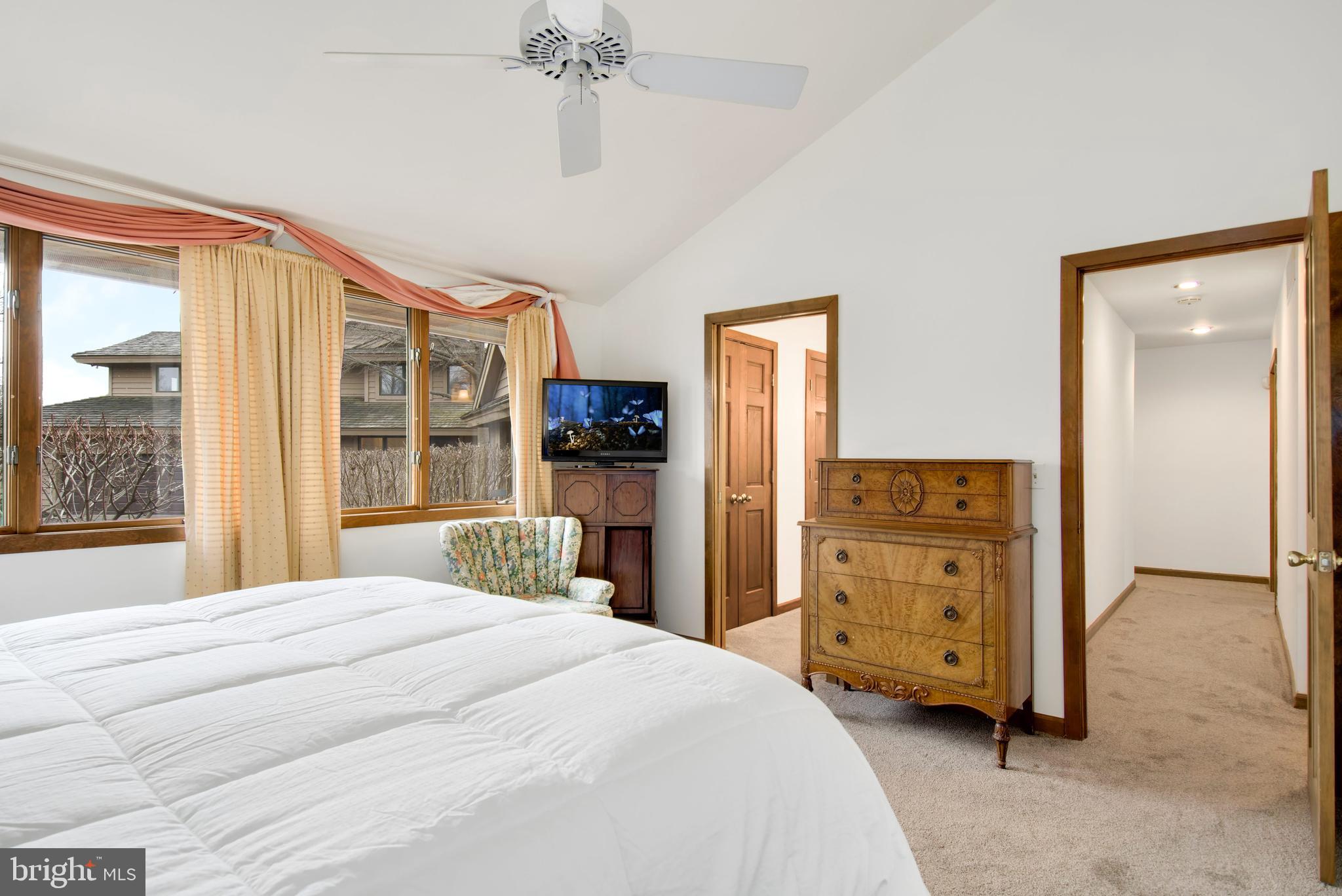 COVE CREEK CLUB - Residential