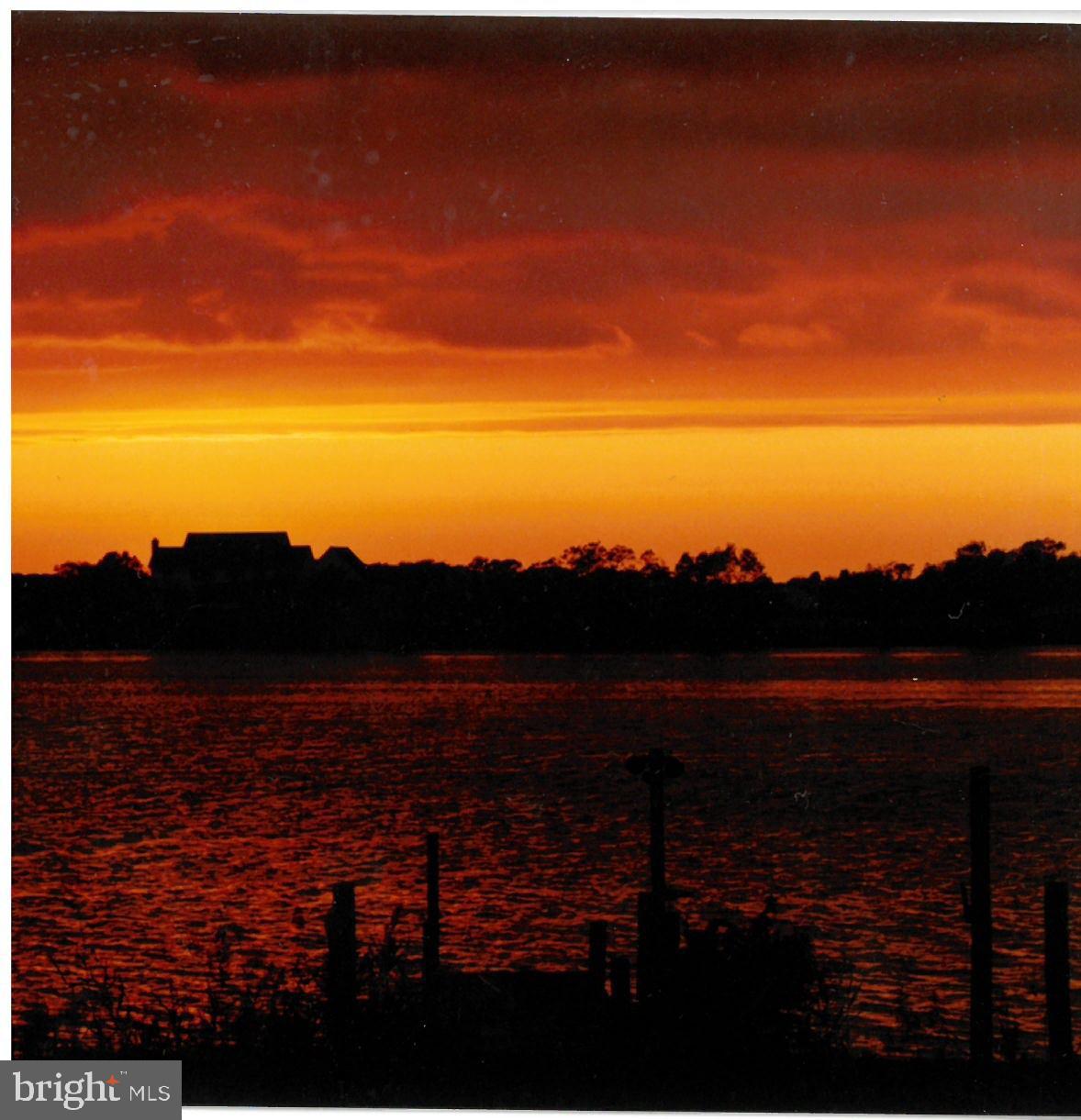 COVE CREEK CLUB - Residential