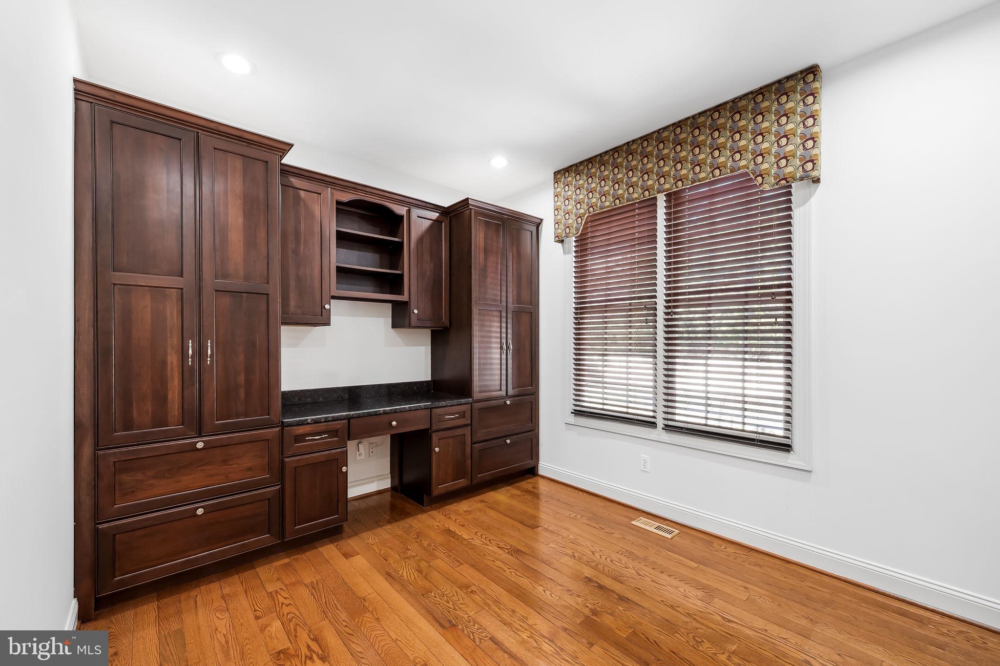 CANTERBURY CROSSING - Residential