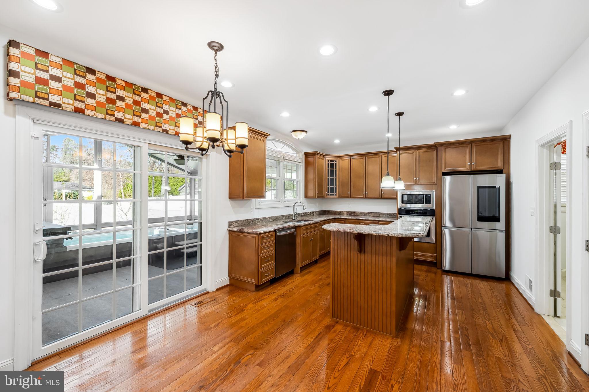 CANTERBURY CROSSING - Residential