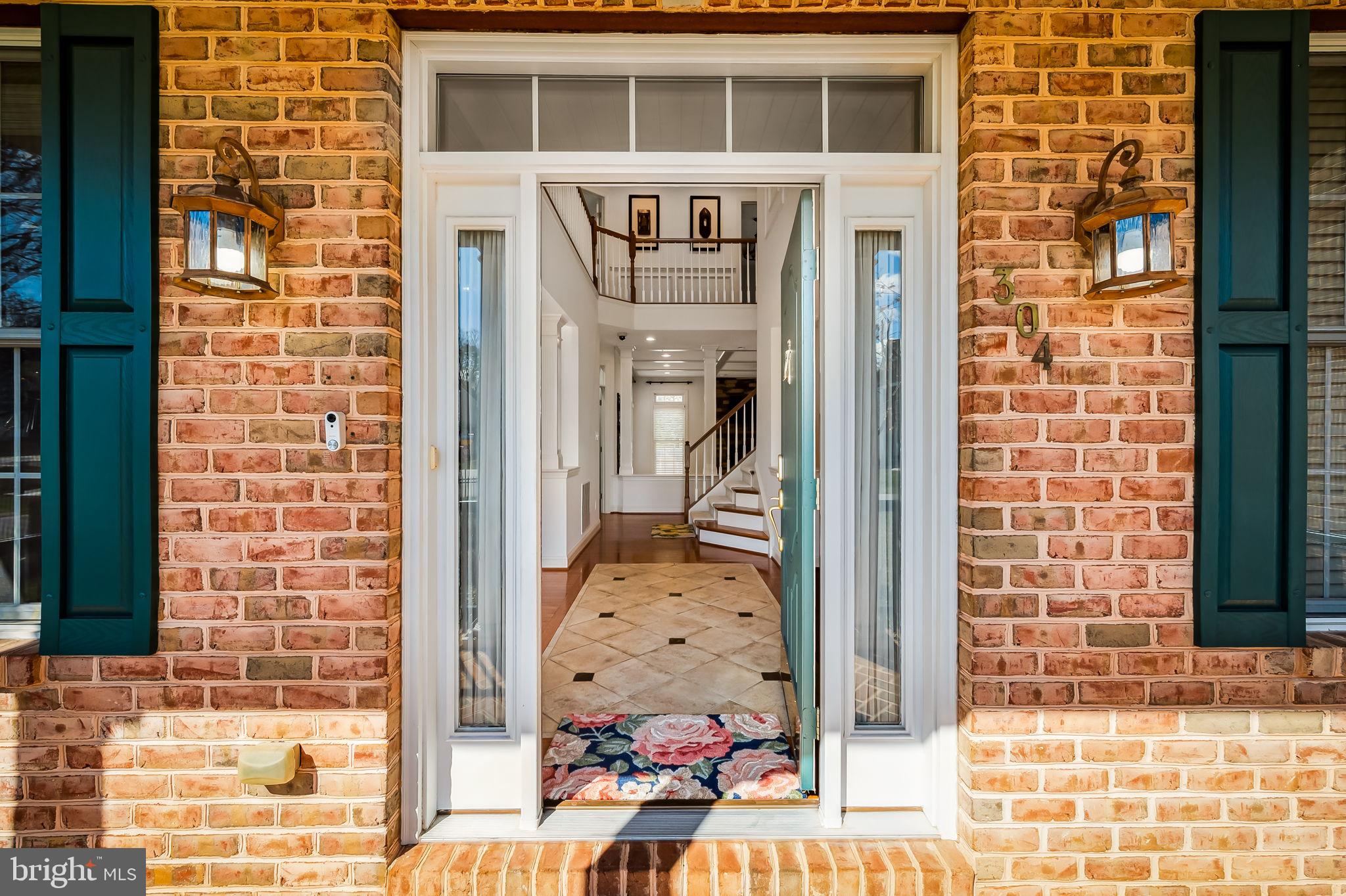 304 CANTERBURY WAY