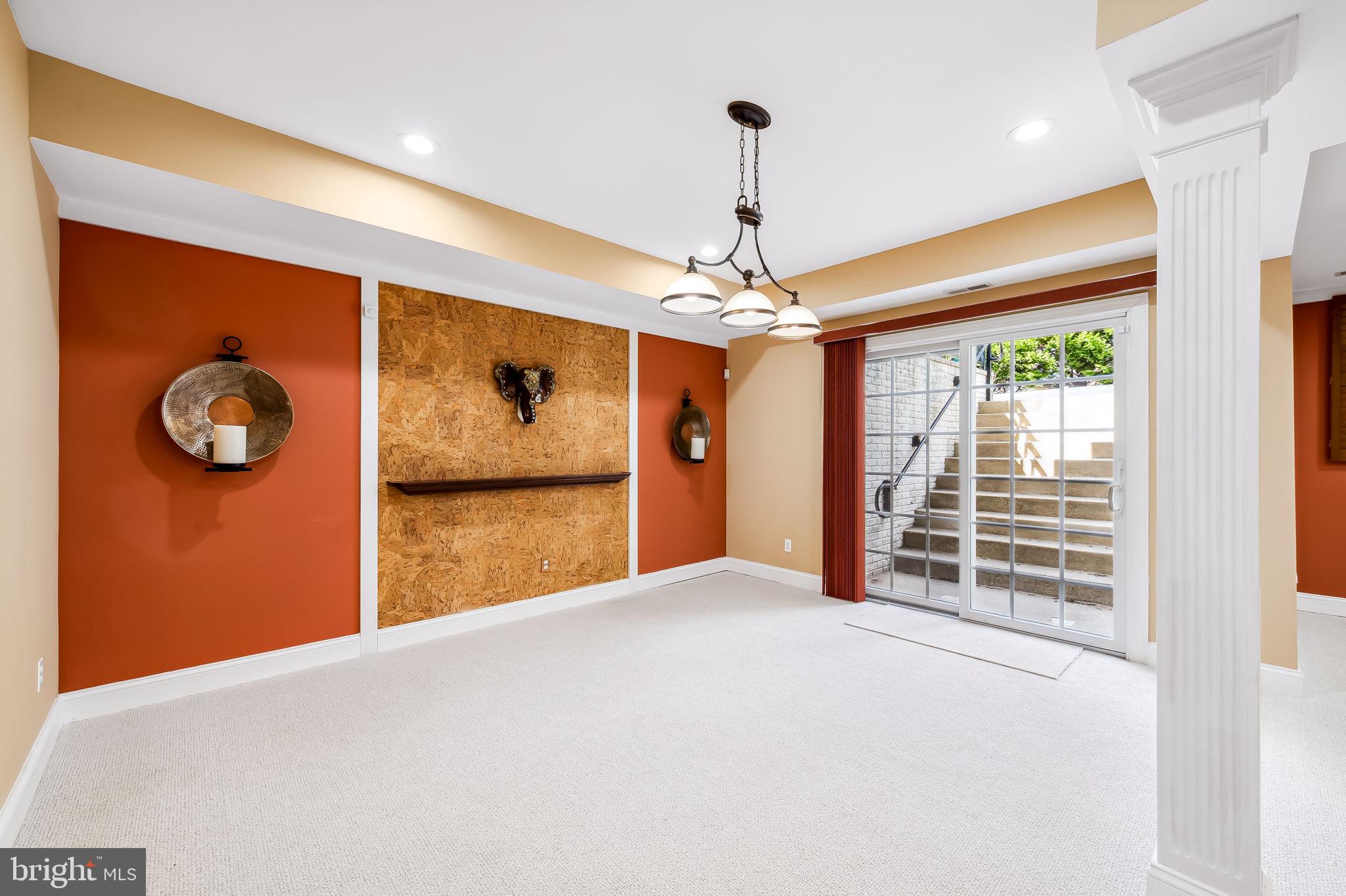 CANTERBURY CROSSING - Residential