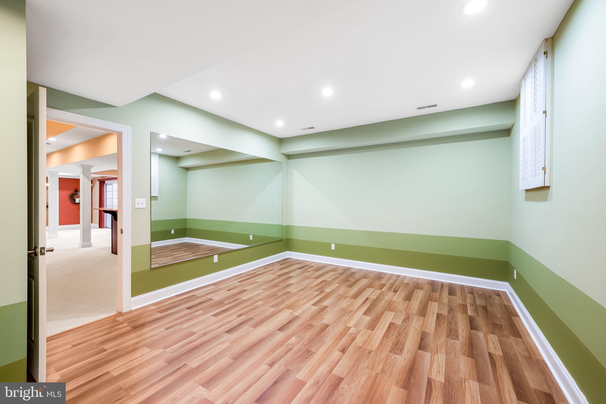 CANTERBURY CROSSING - Residential