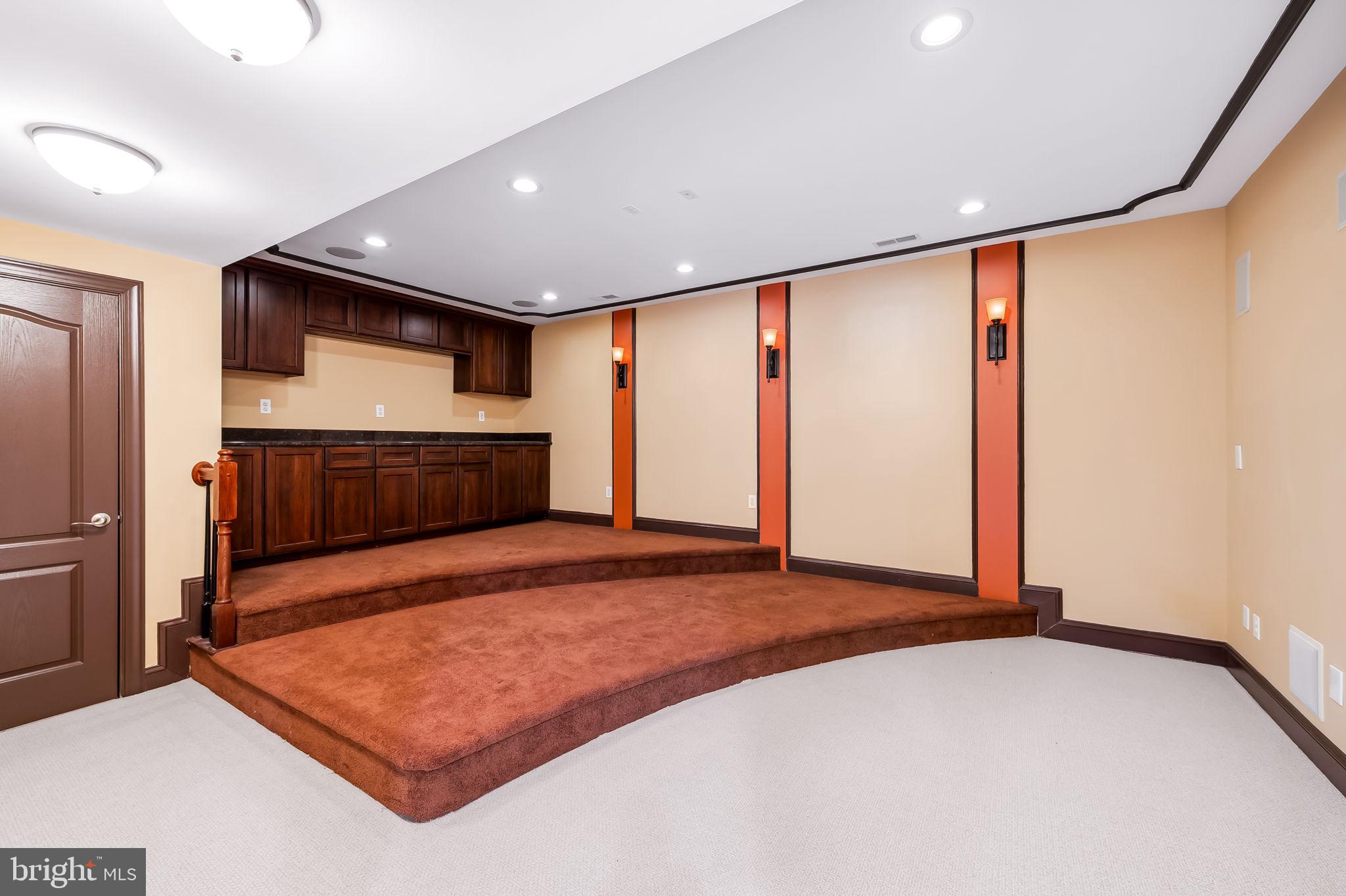 CANTERBURY CROSSING - Residential