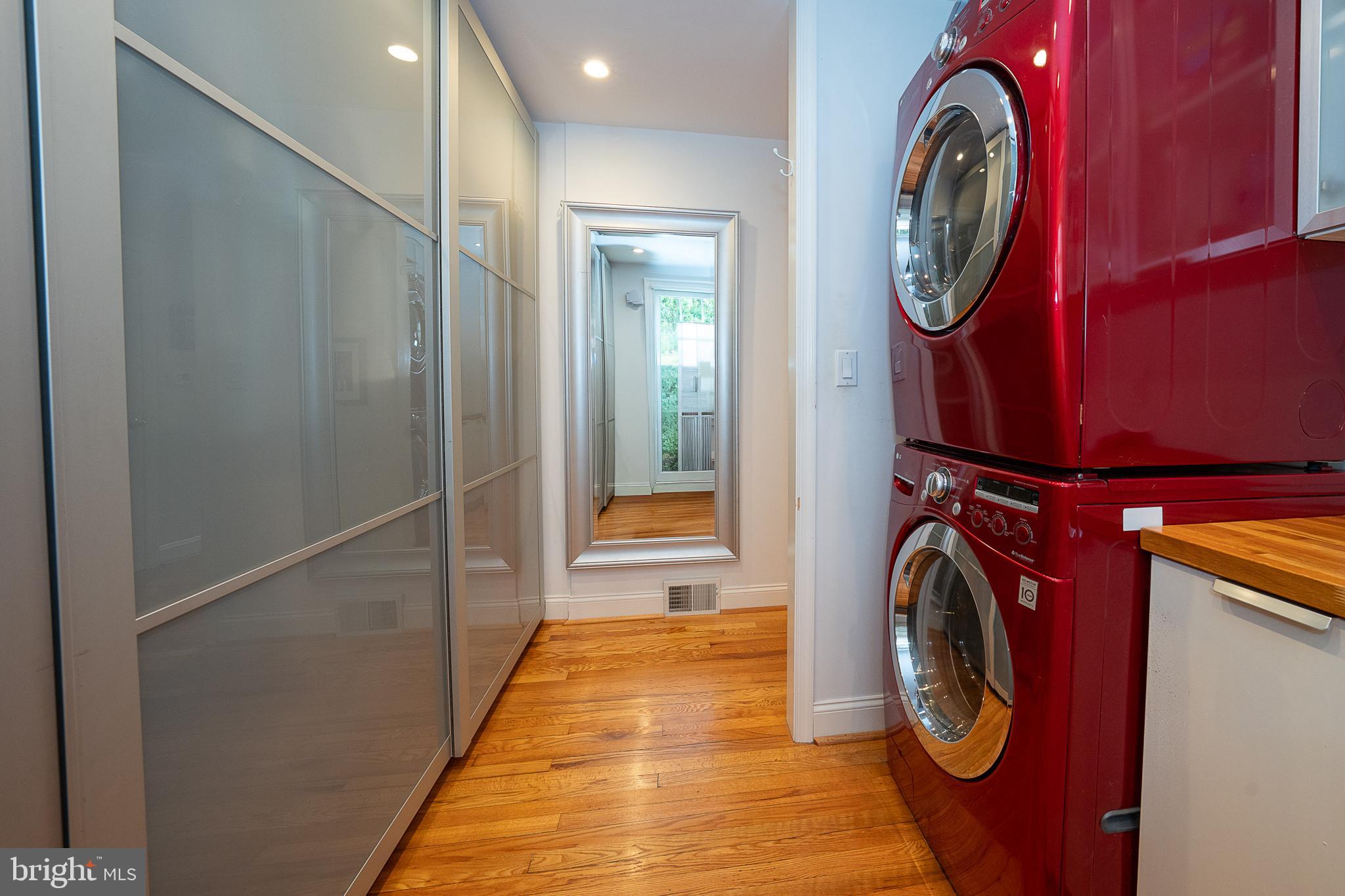 BEECHWOOD - Residential