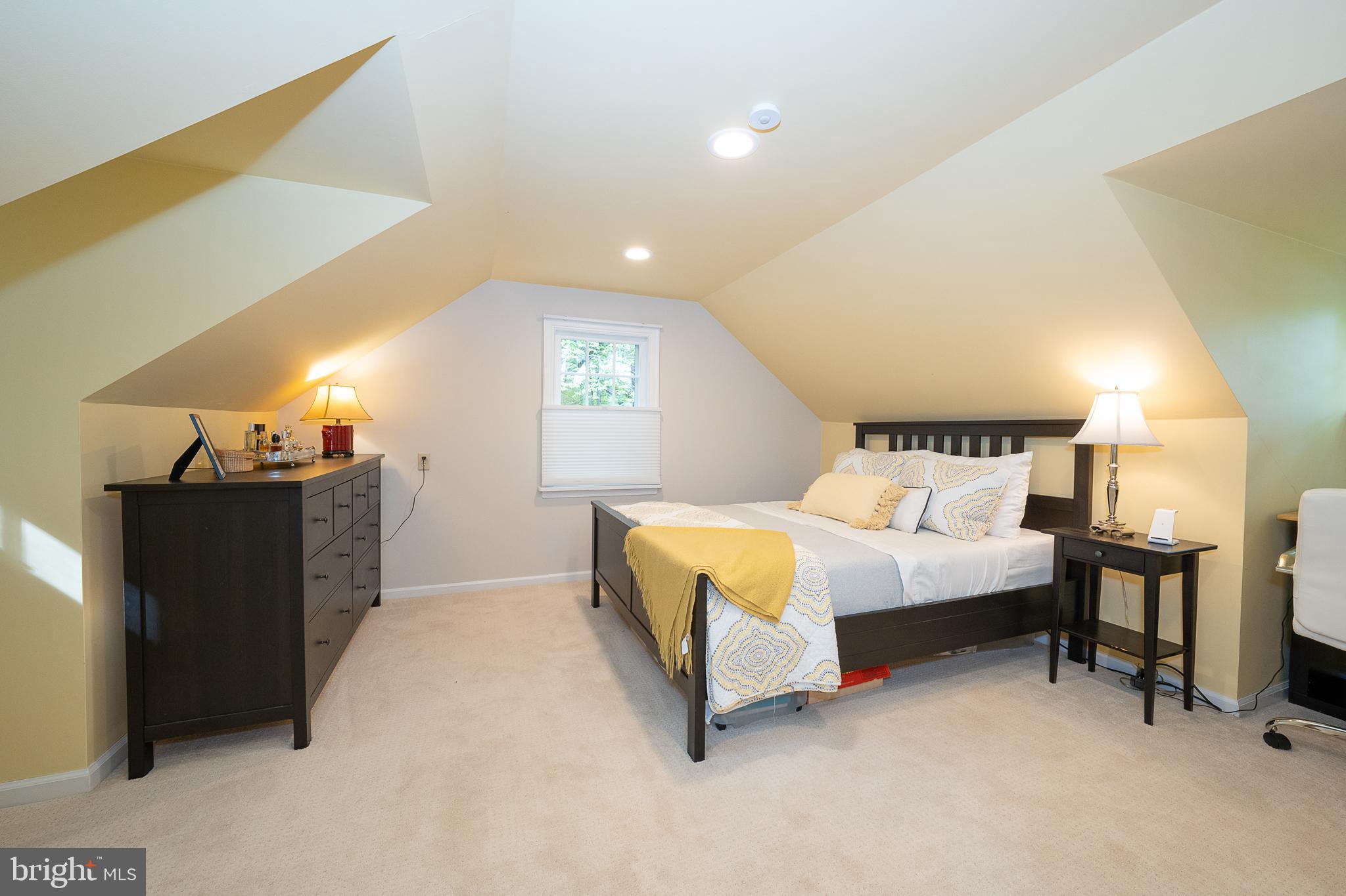 BEECHWOOD - Residential