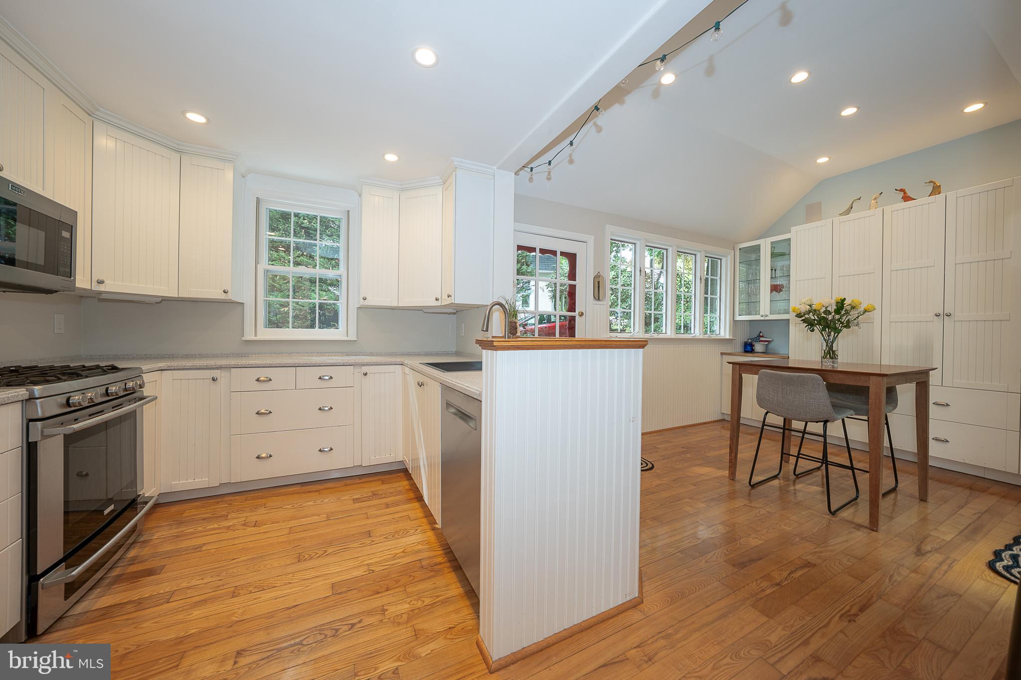 BEECHWOOD - Residential
