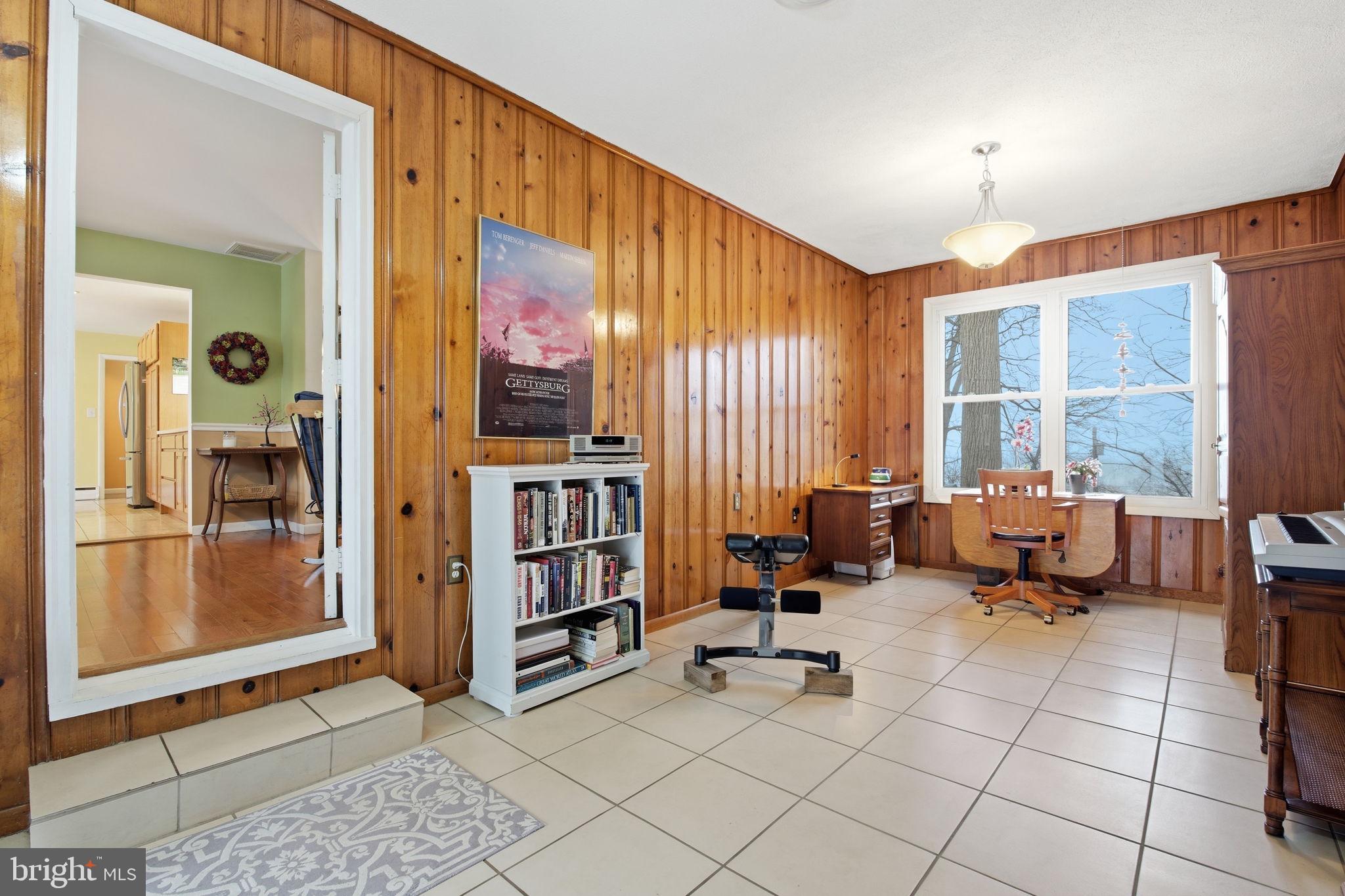 CHAPEL HILLS - Residential