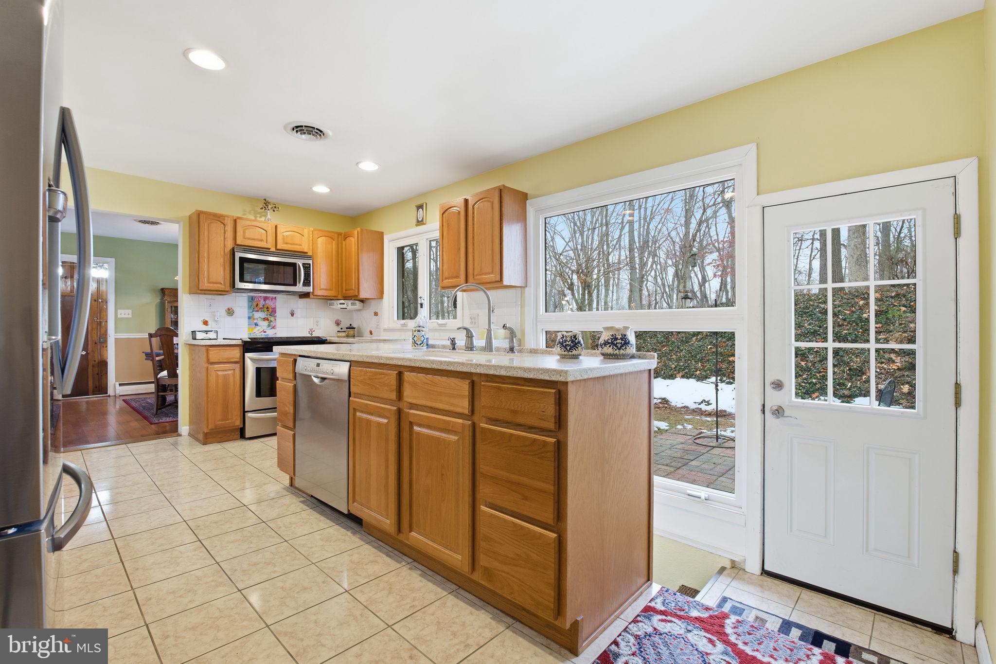 CHAPEL HILLS - Residential