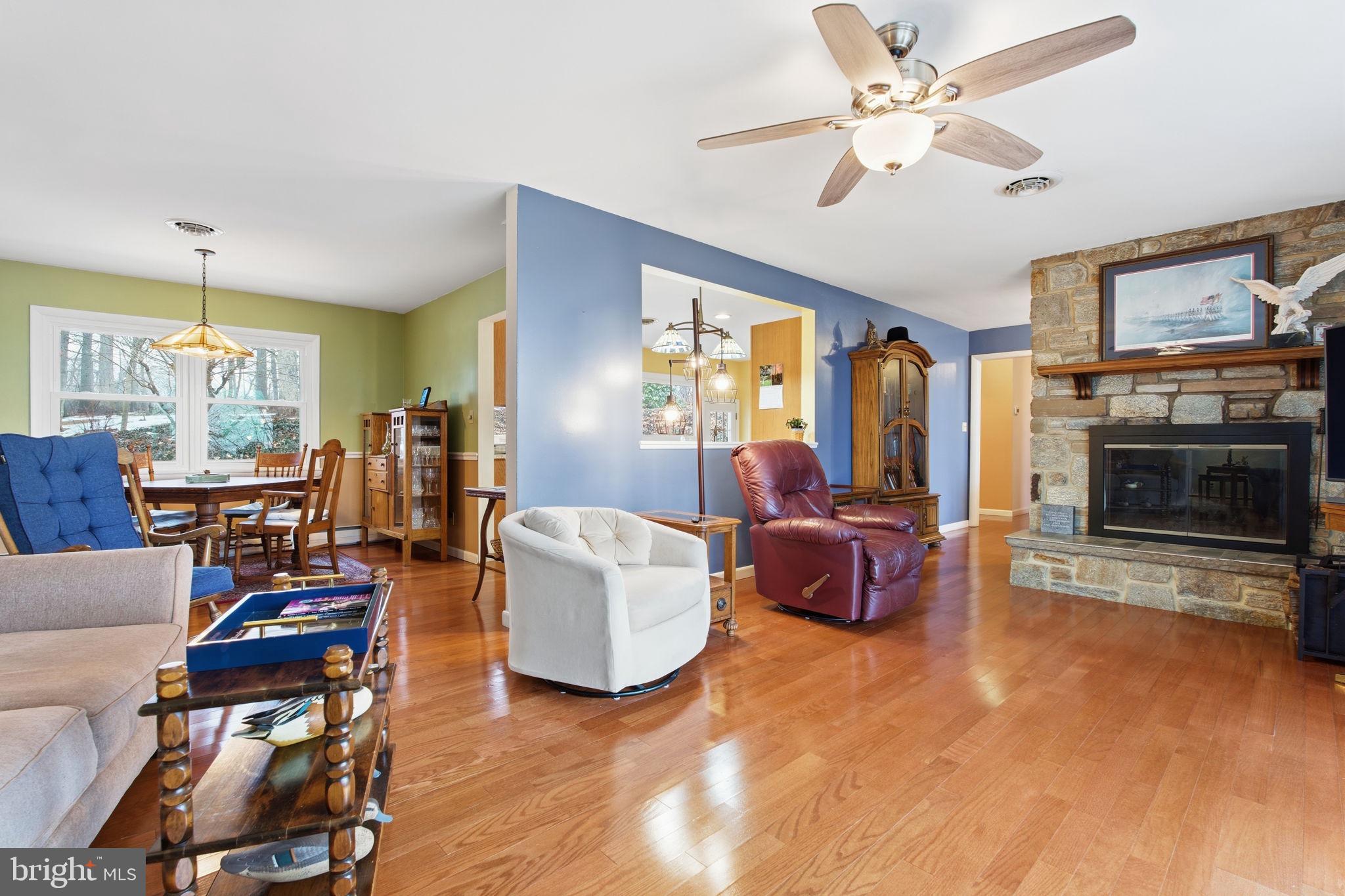 CHAPEL HILLS - Residential