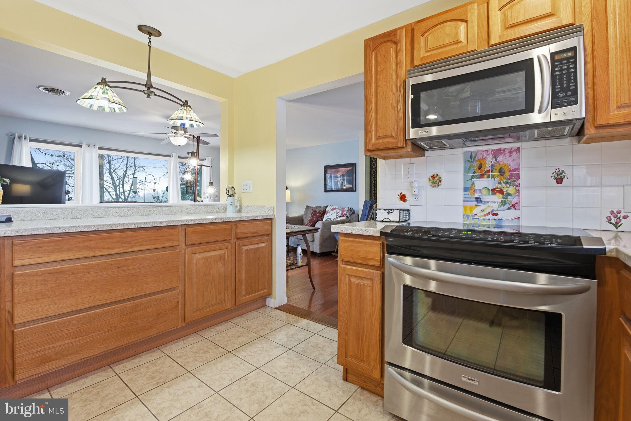 CHAPEL HILLS - Residential