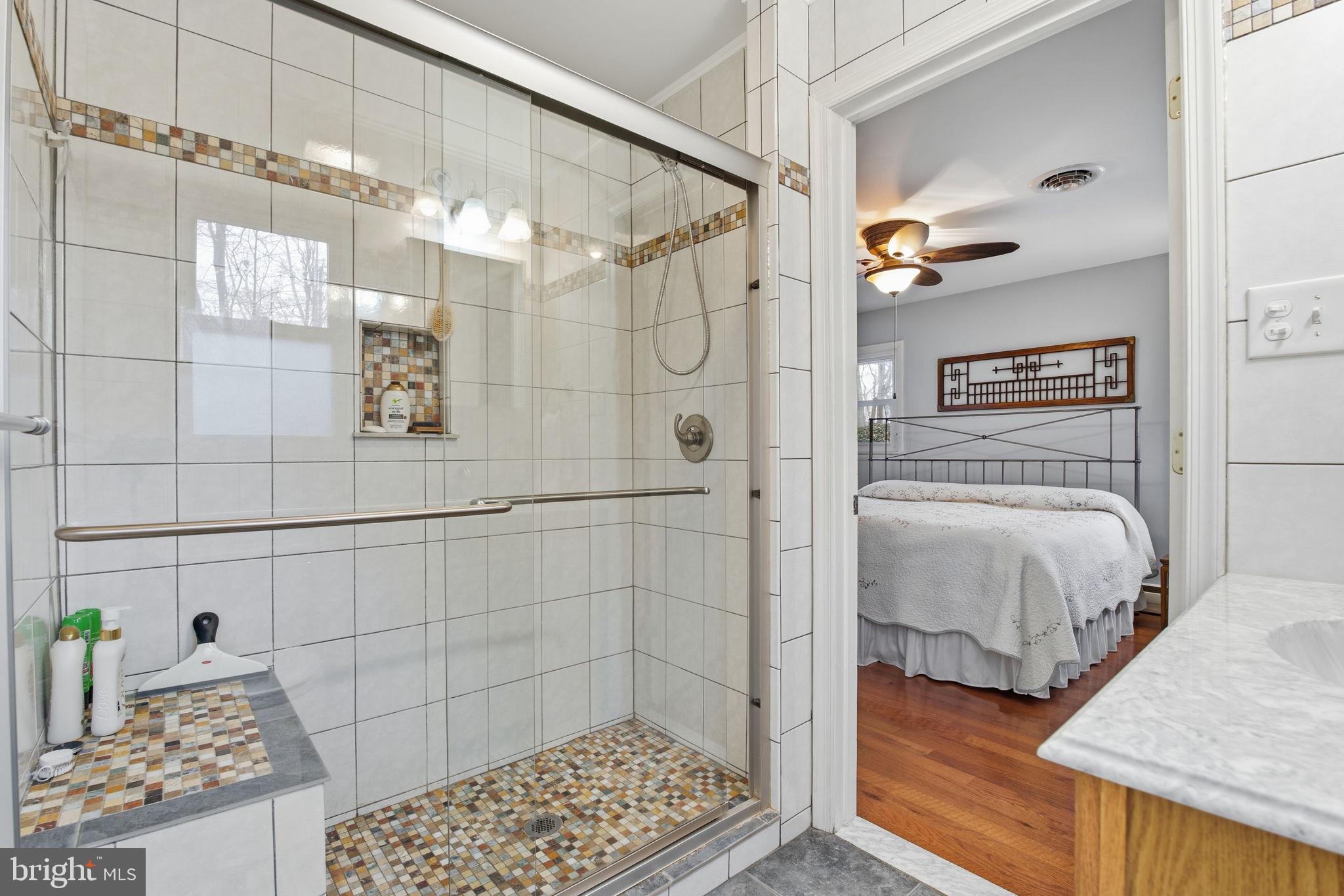 CHAPEL HILLS - Residential