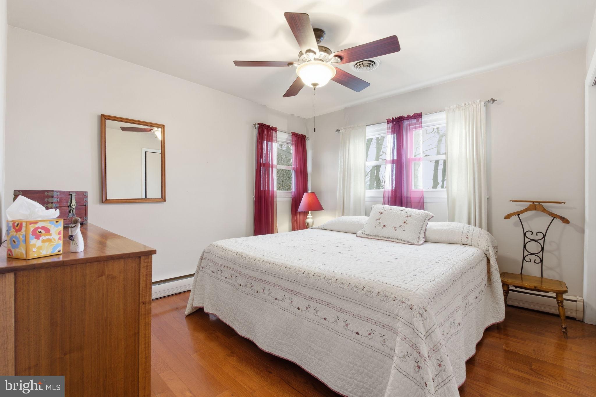 CHAPEL HILLS - Residential