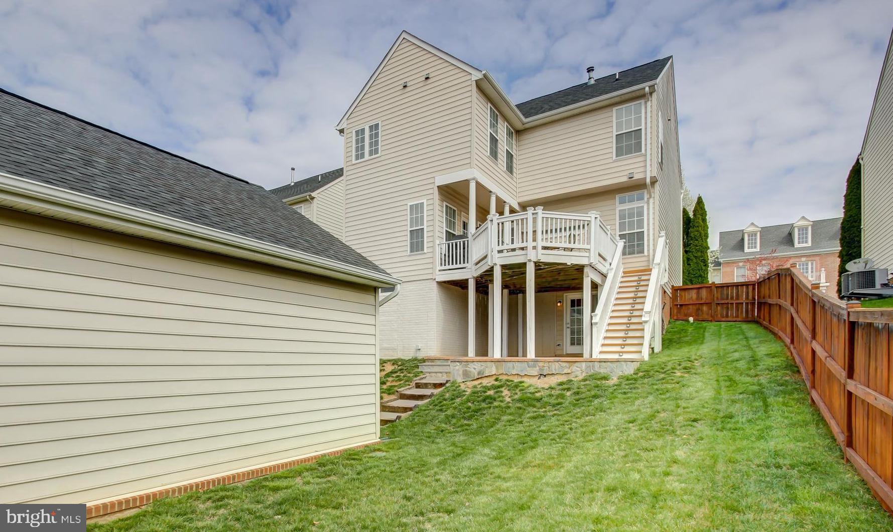 PORT POTOMAC - Residential