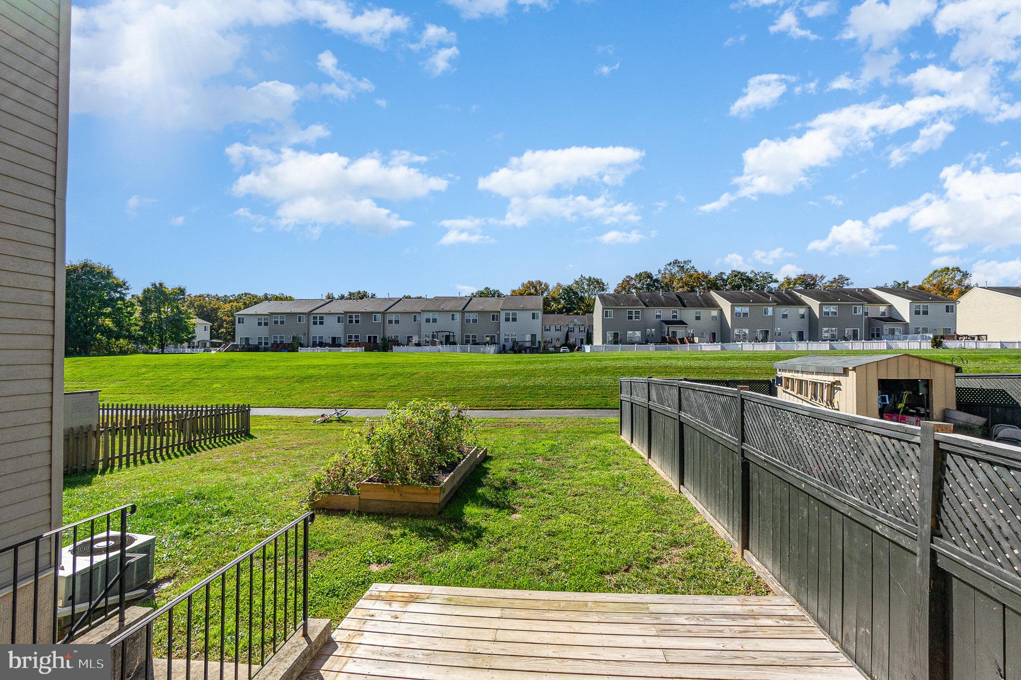 AUTUMN RUN - Residential Lease