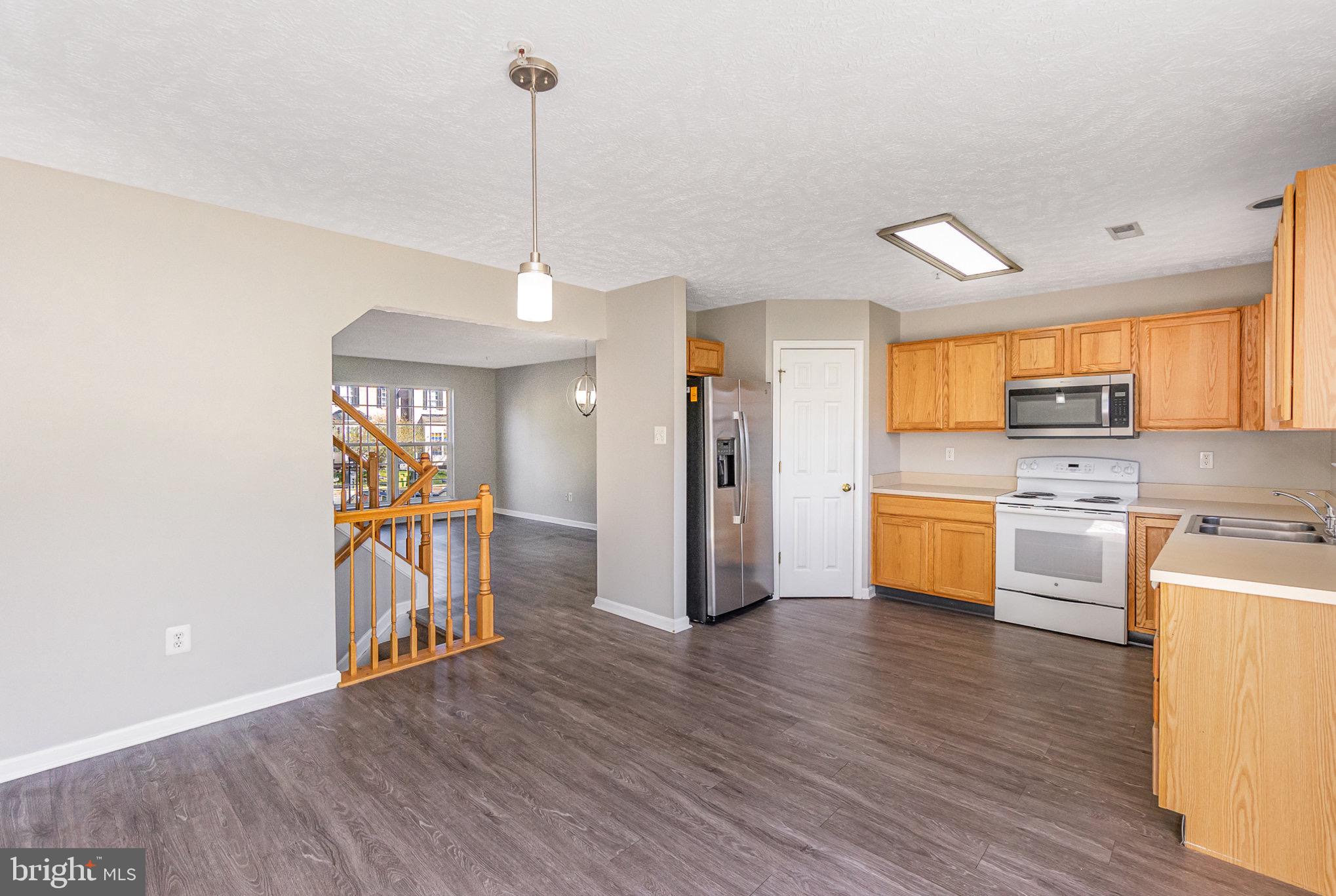 AUTUMN RUN - Residential Lease