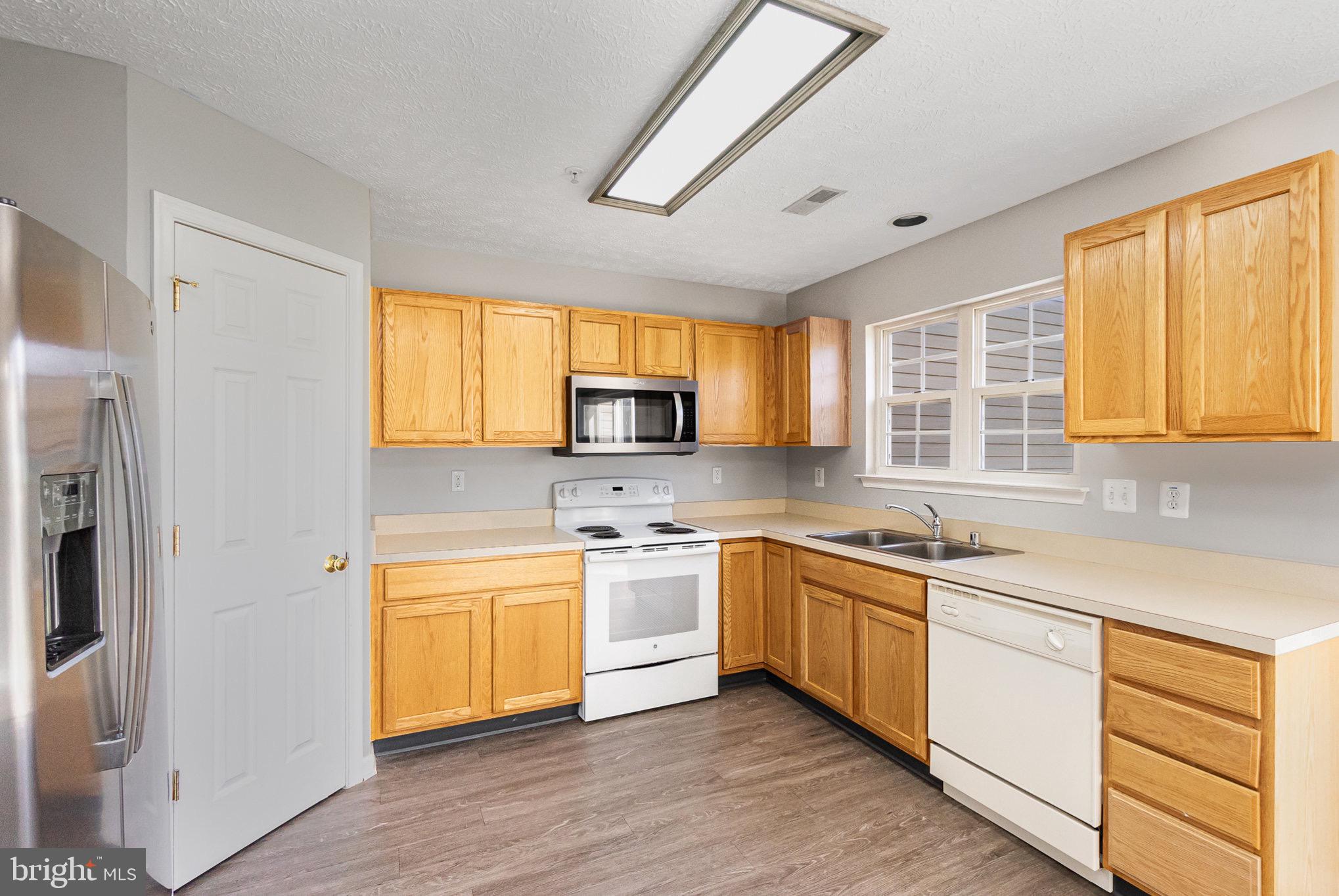 AUTUMN RUN - Residential Lease