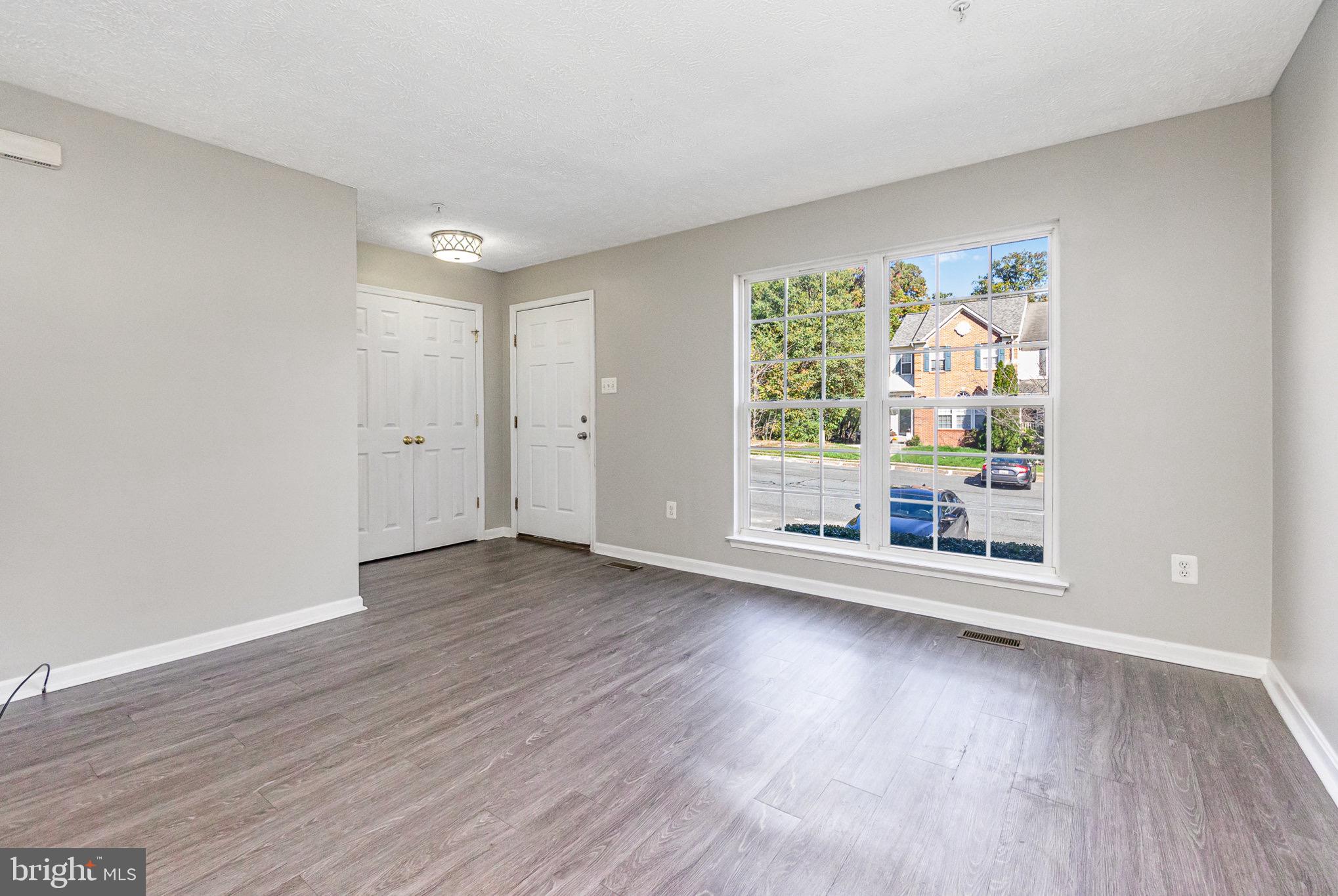 AUTUMN RUN - Residential Lease