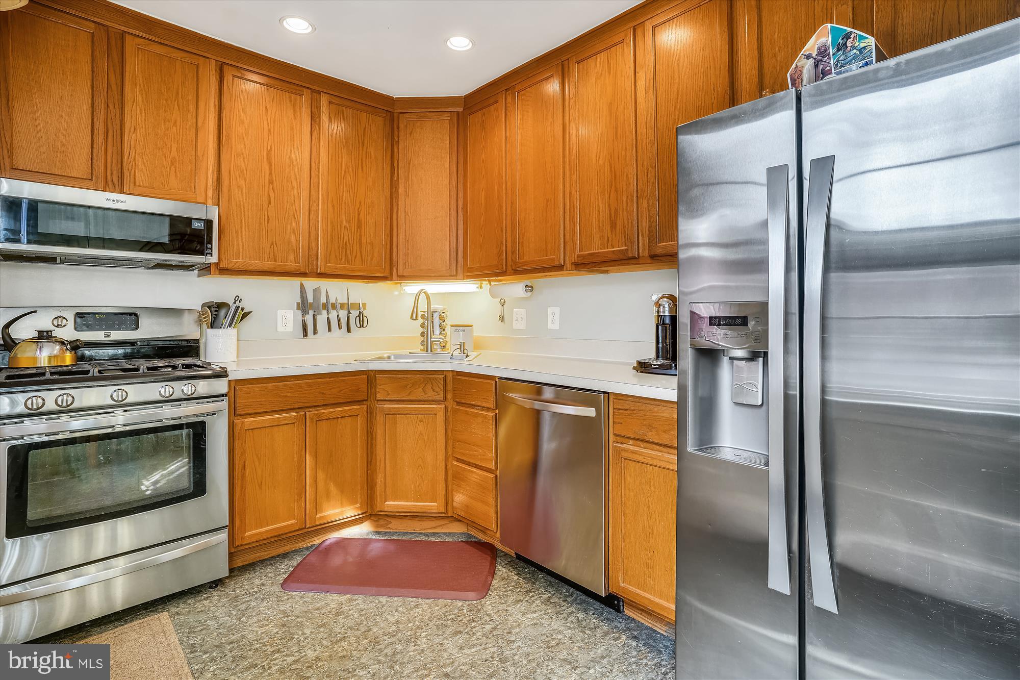 ARLINGTON VILLAGE COURTYARD - Residential