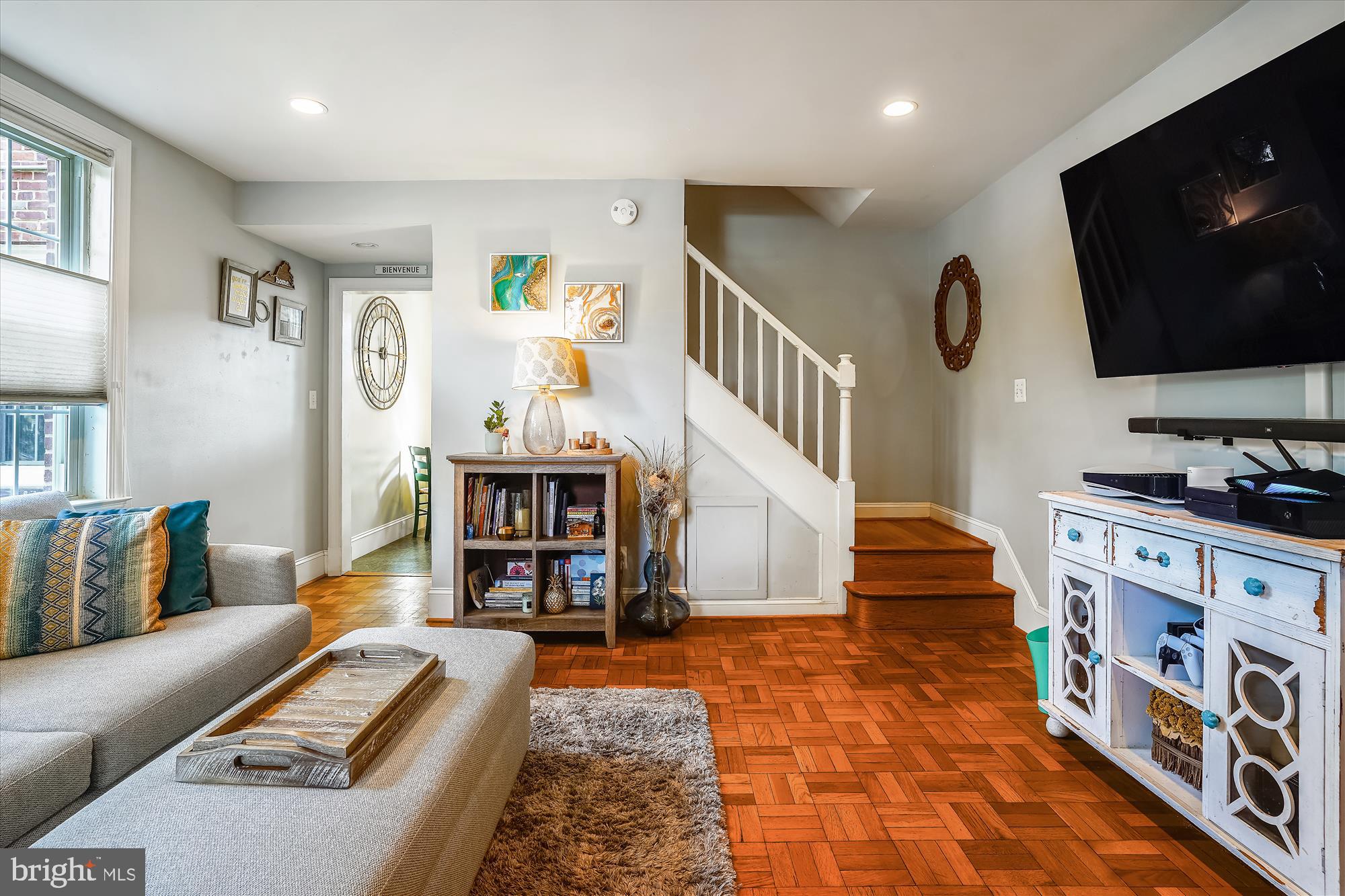 ARLINGTON VILLAGE COURTYARD - Residential