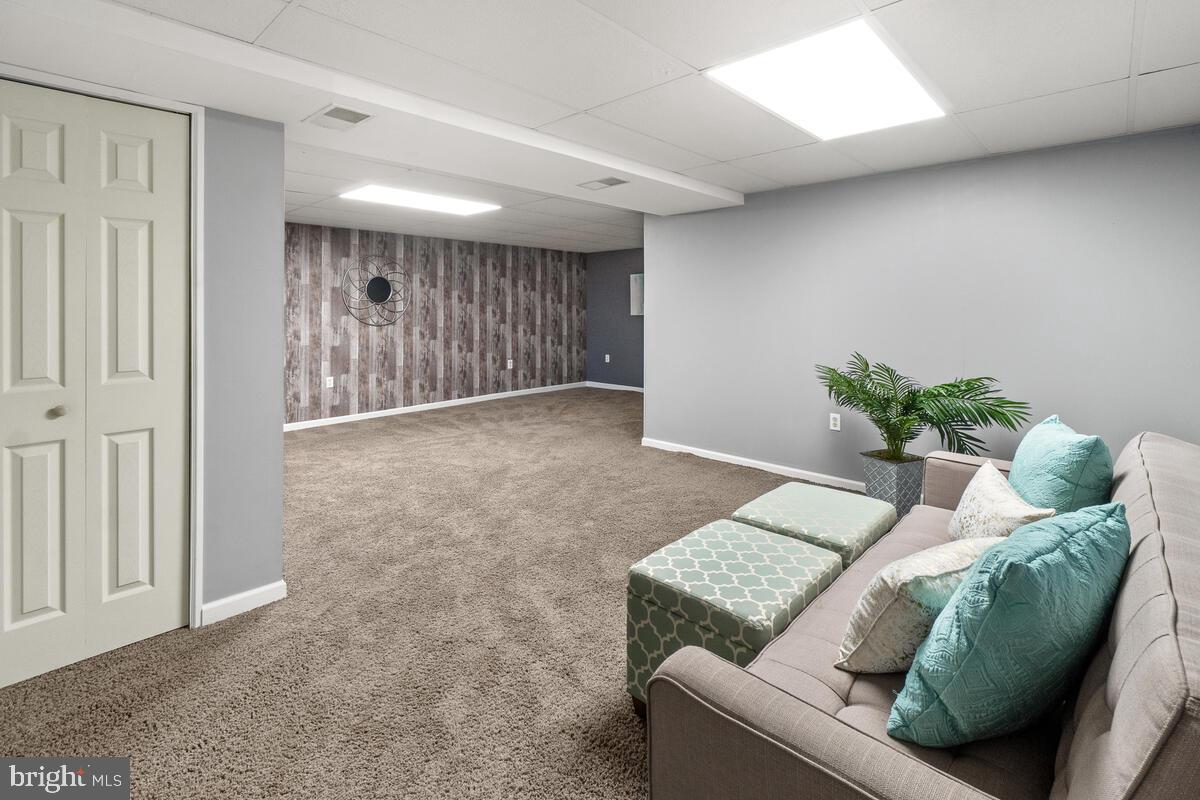 THURMONT WEST - Residential