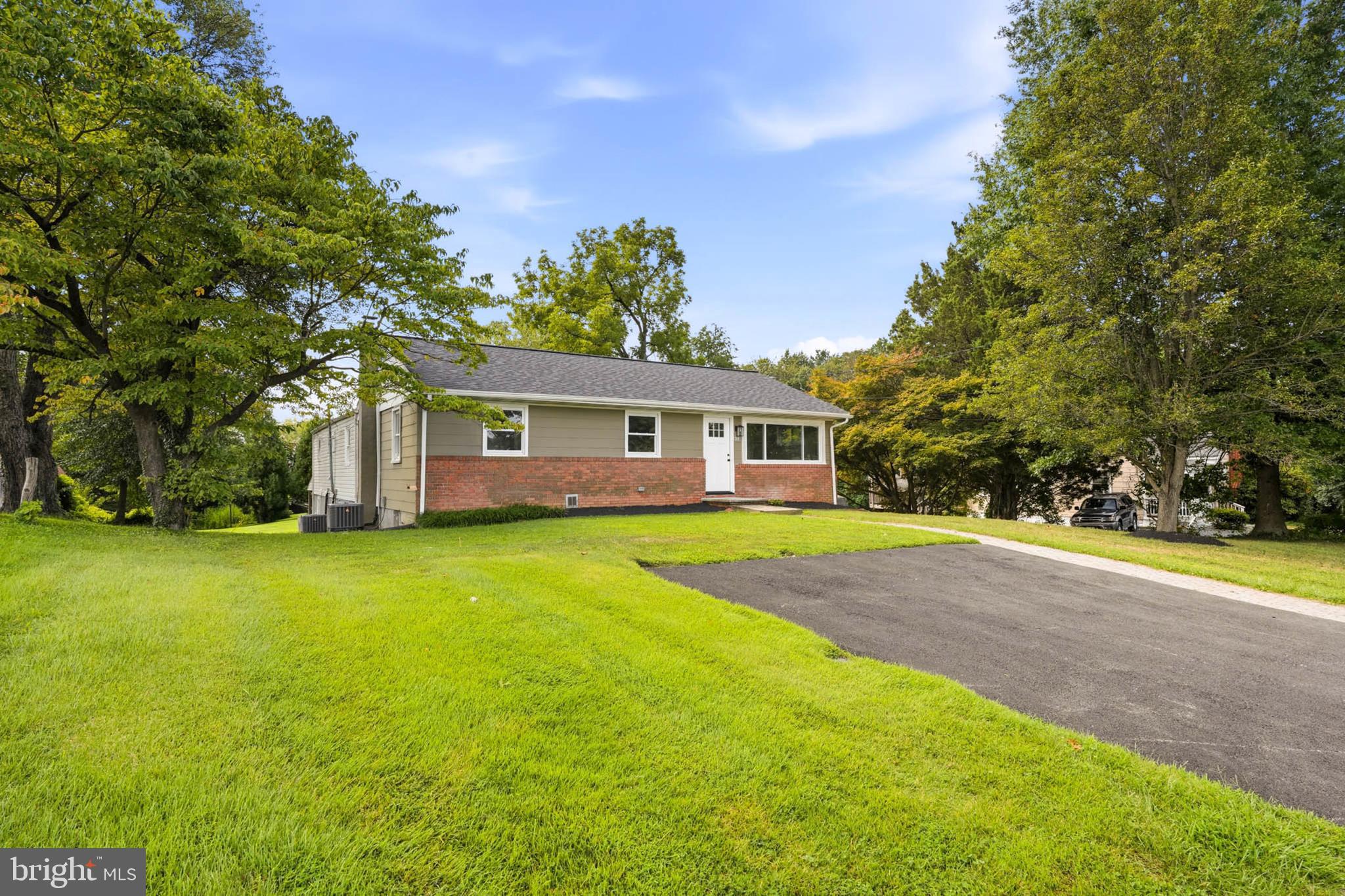 8643 RIDGE ROAD
