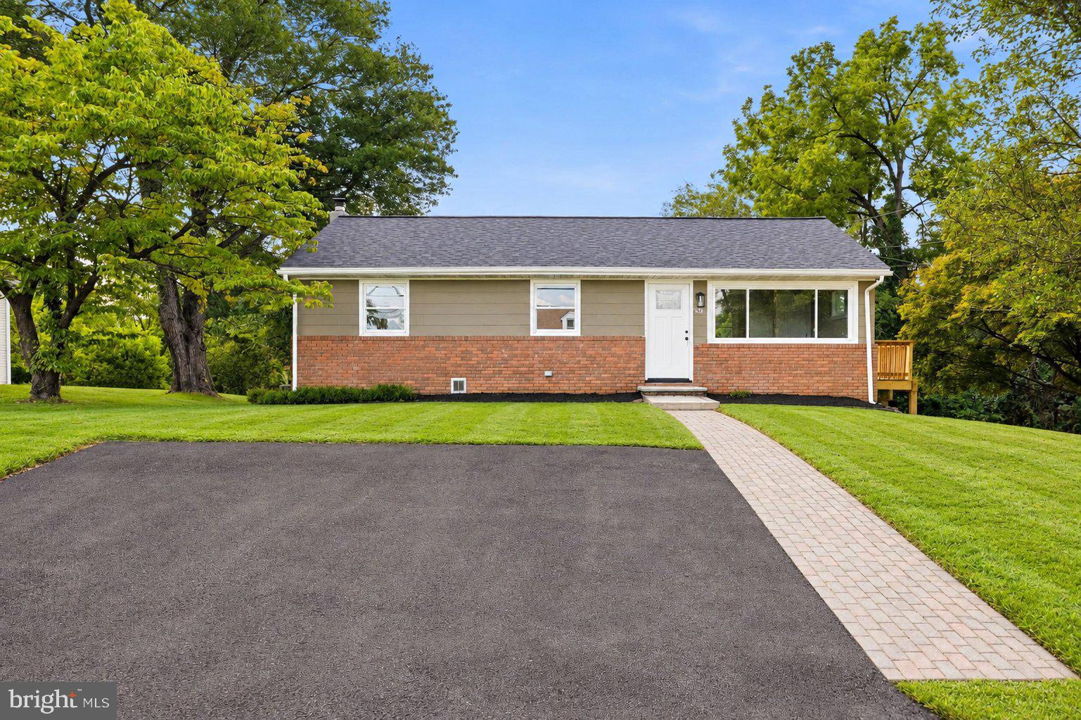 8643 RIDGE ROAD