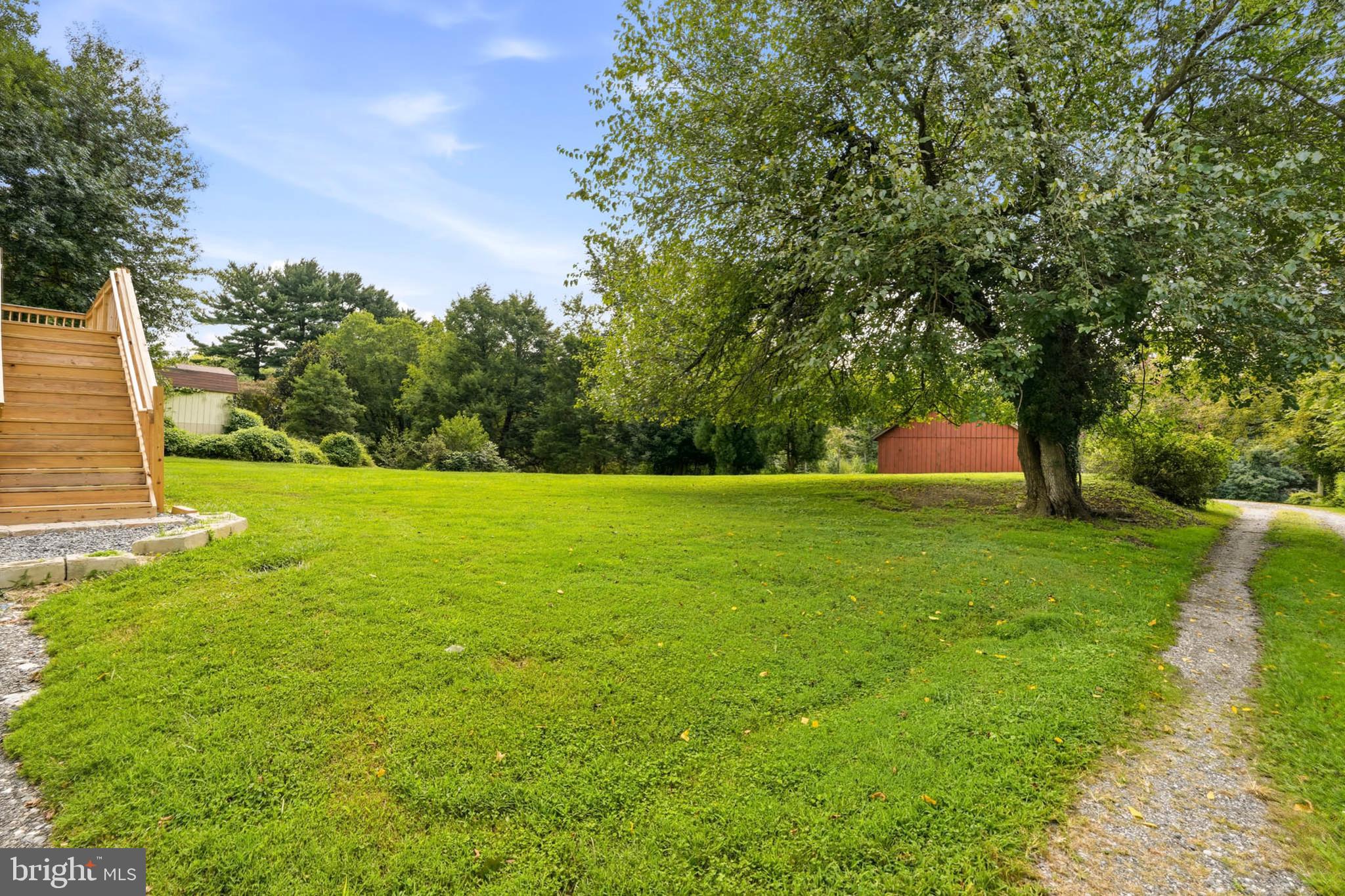 8643 RIDGE ROAD