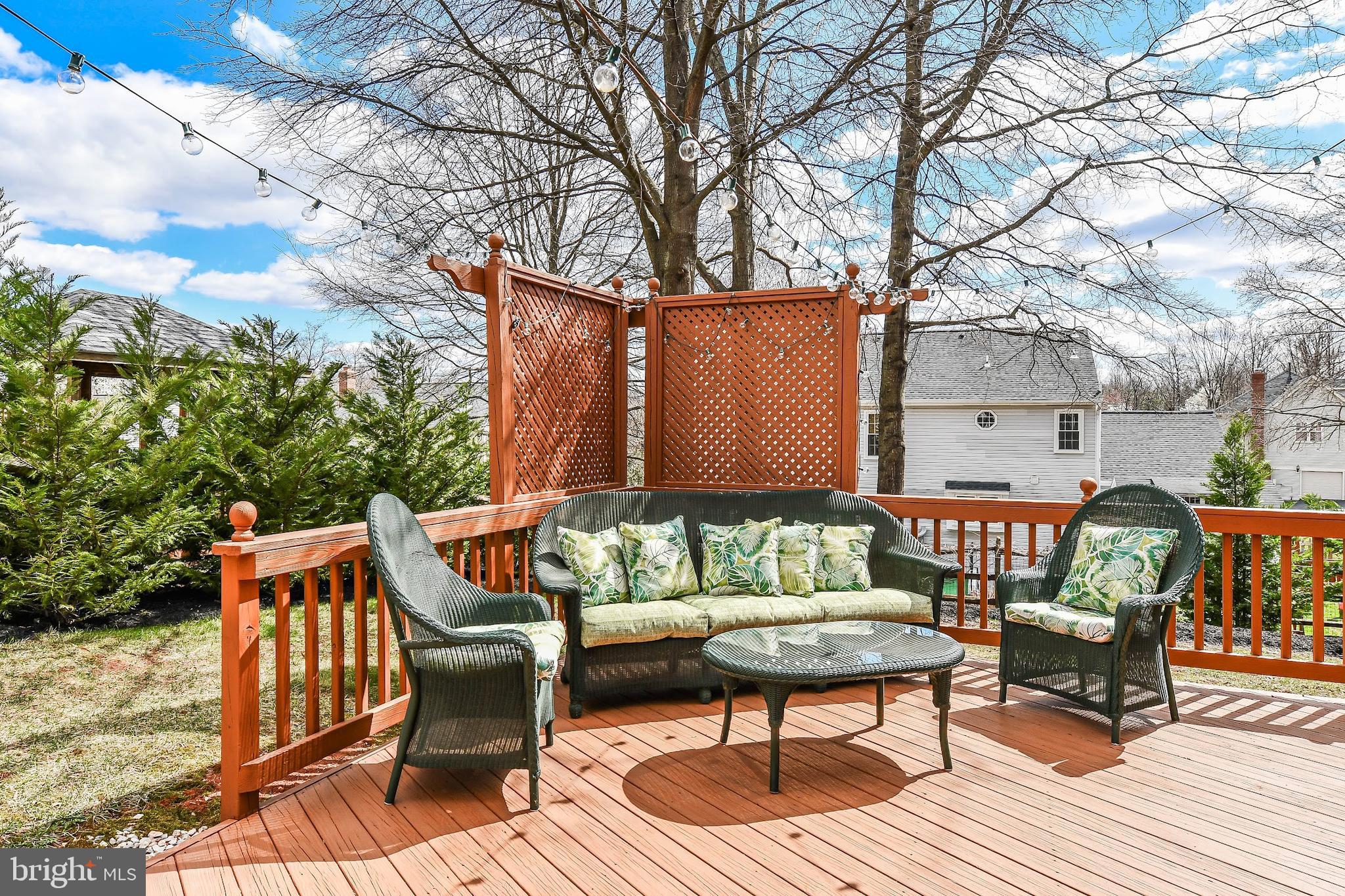 POTOMAC LAKES - Residential