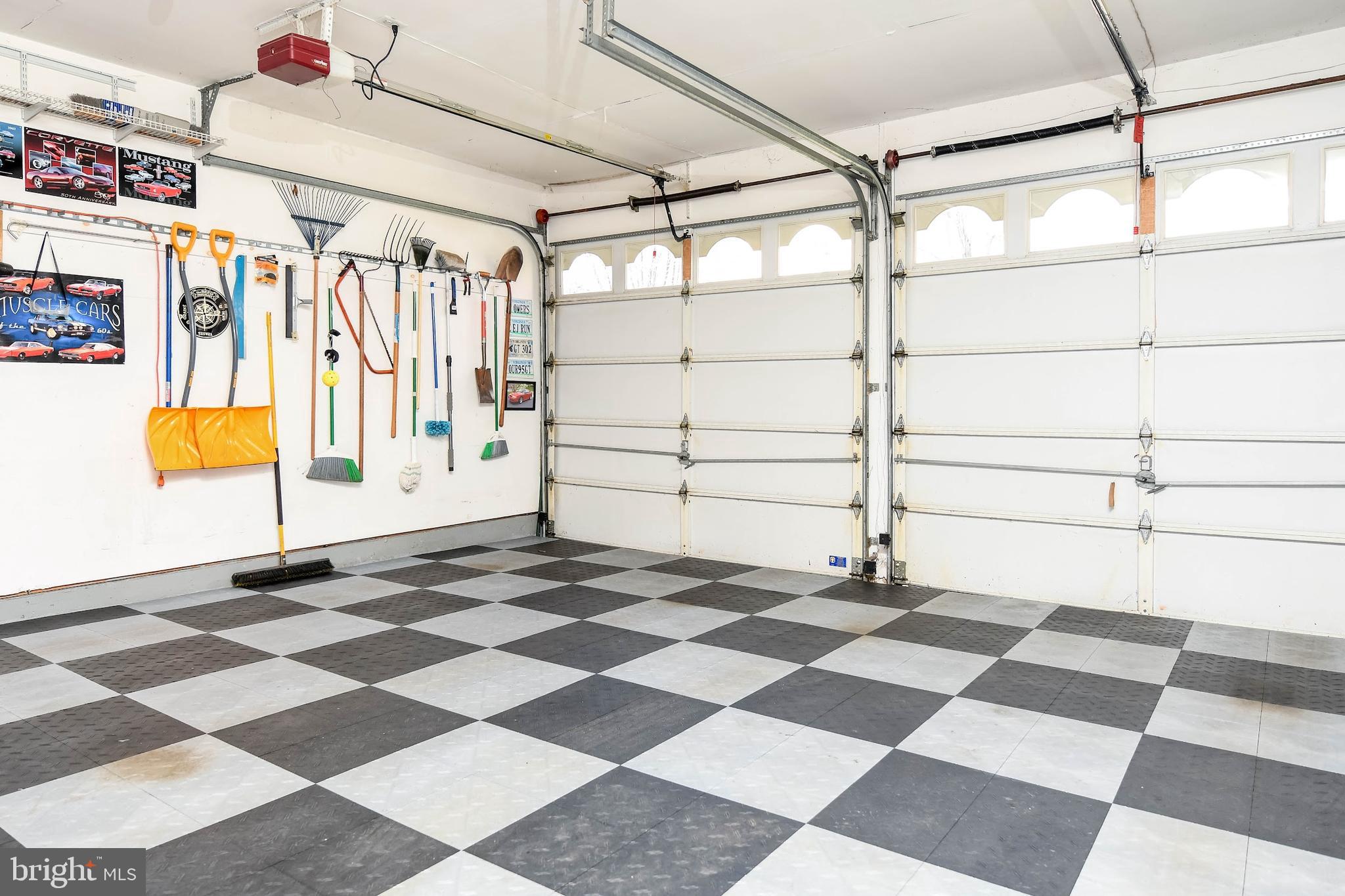 POTOMAC LAKES - Residential