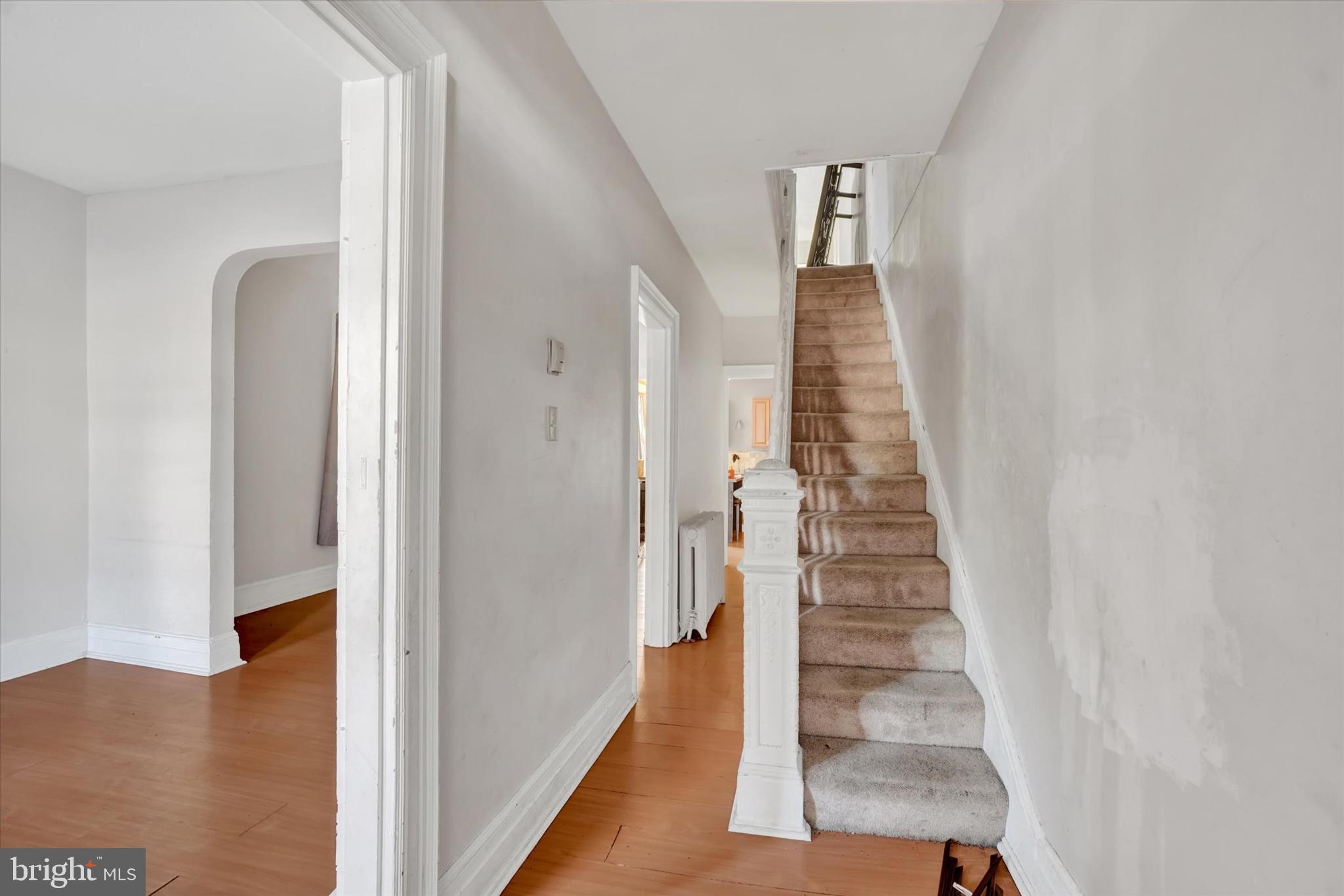 1323 N GEORGE STREET