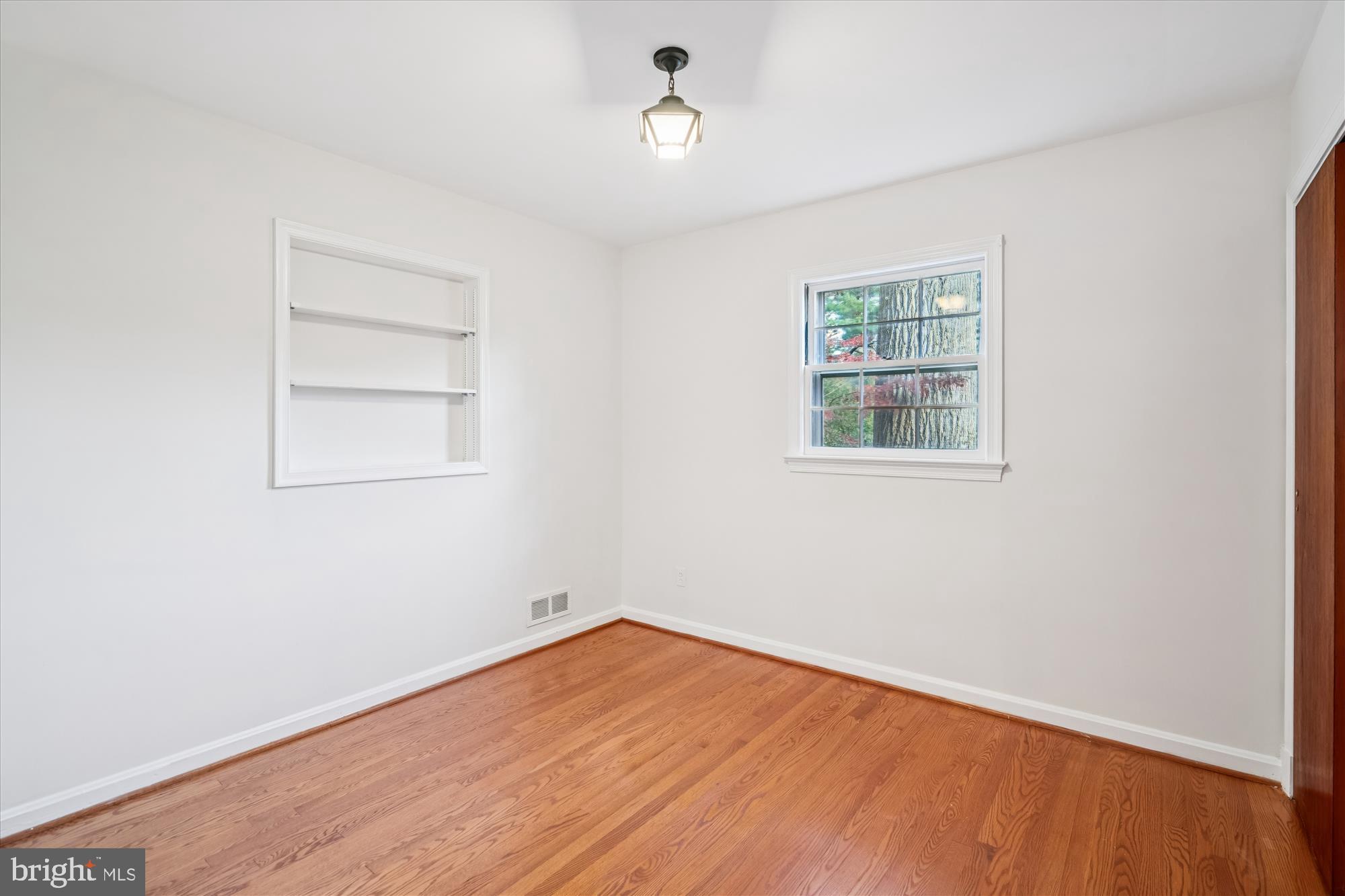 HILLANDALE - Residential
