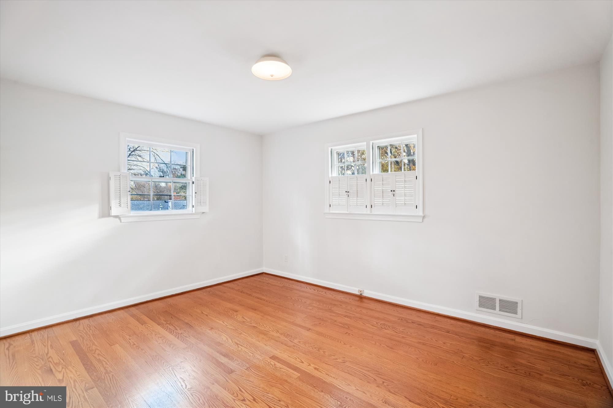 HILLANDALE - Residential