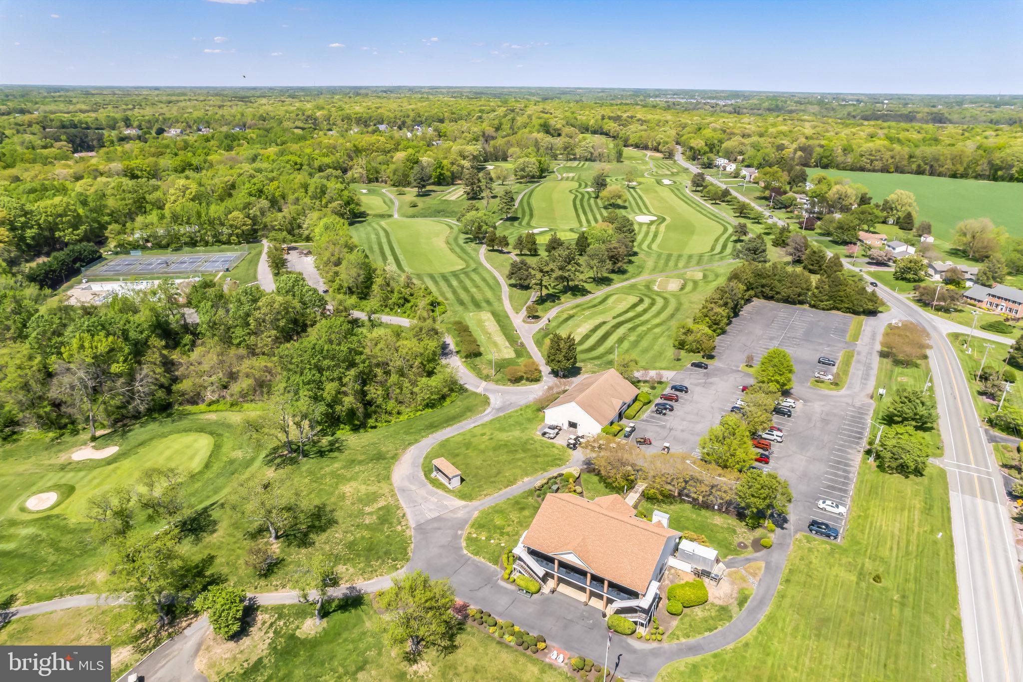 BRETON BAY ESTATES - Residential