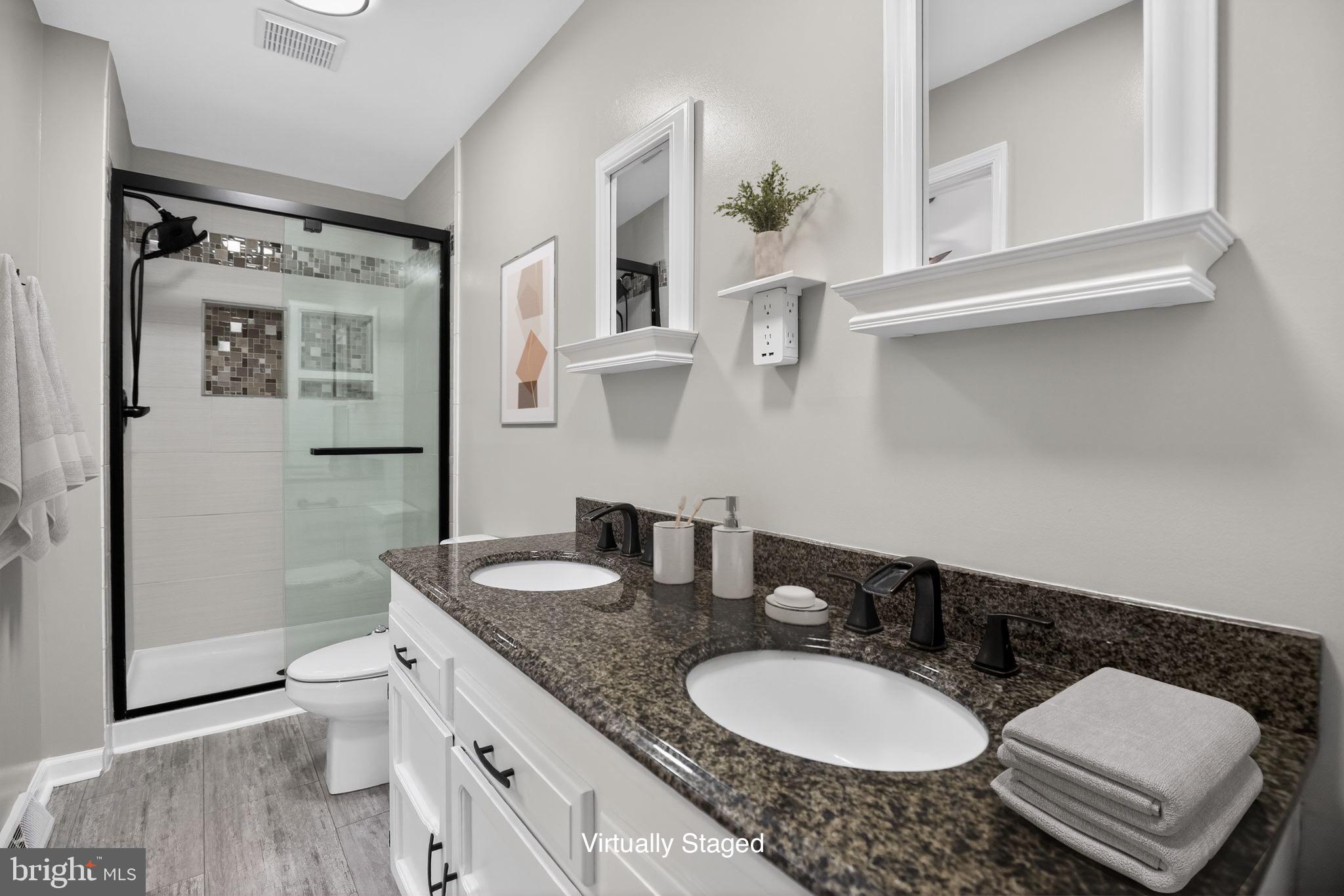 BRETON BAY ESTATES - Residential