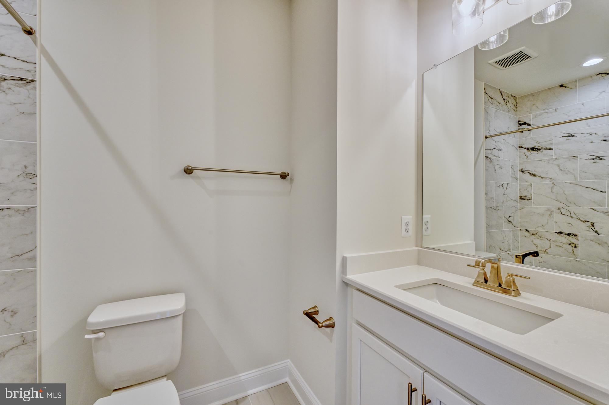 DEVON PARK - Residential